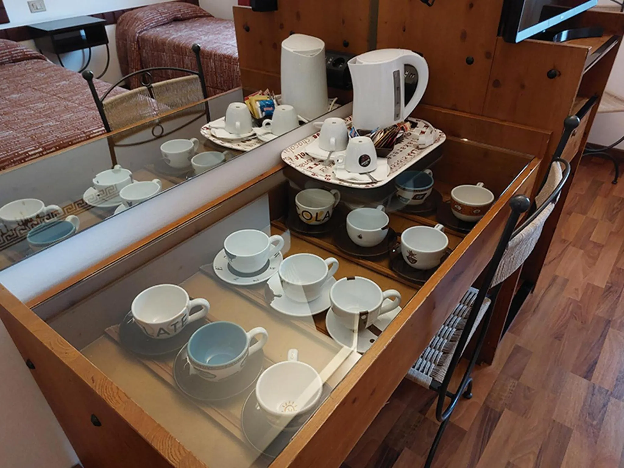 Coffee/tea facilities in Chocohotel