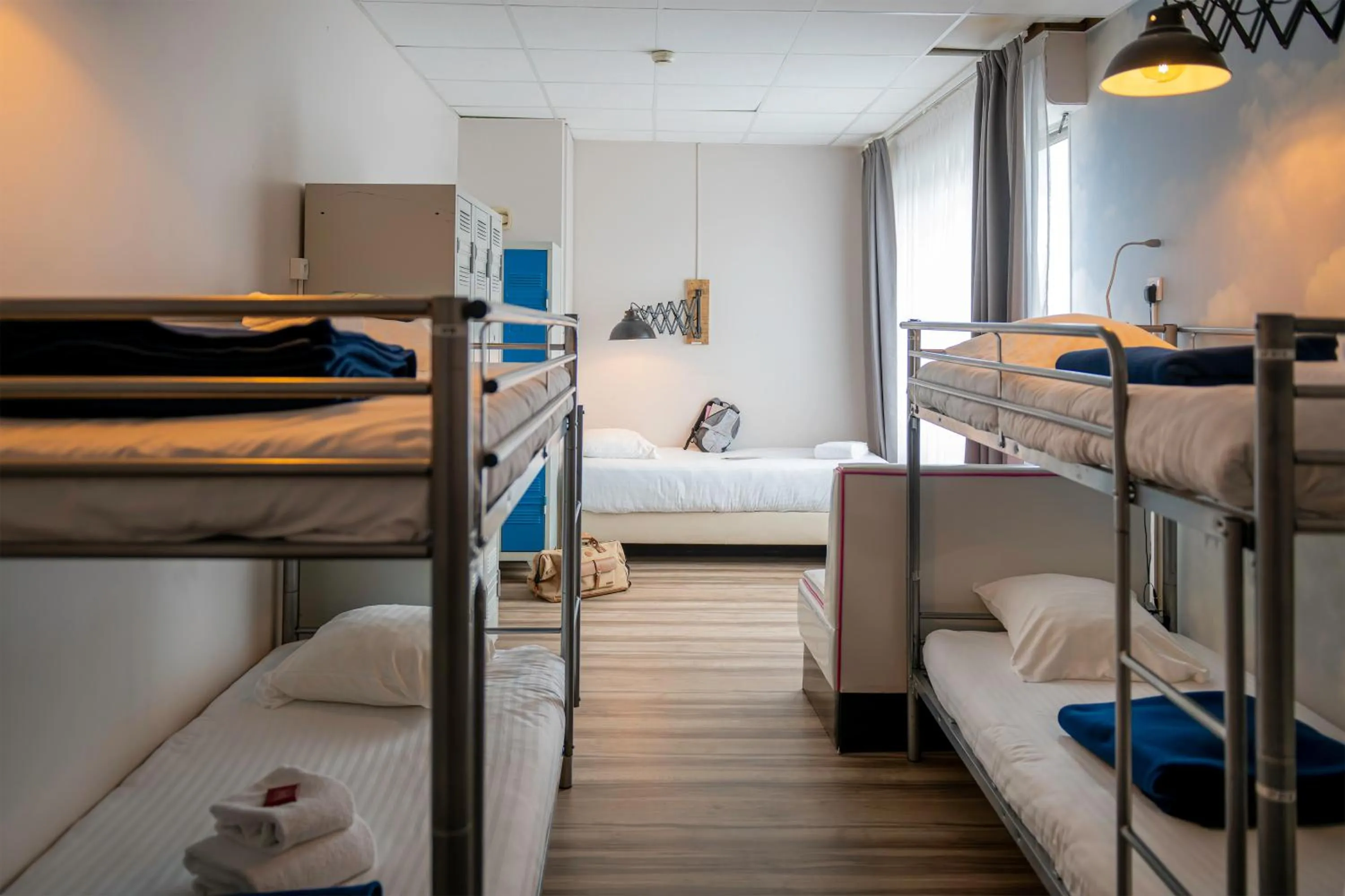 bunk bed, Bed in Hôtel Le Grand Barnum