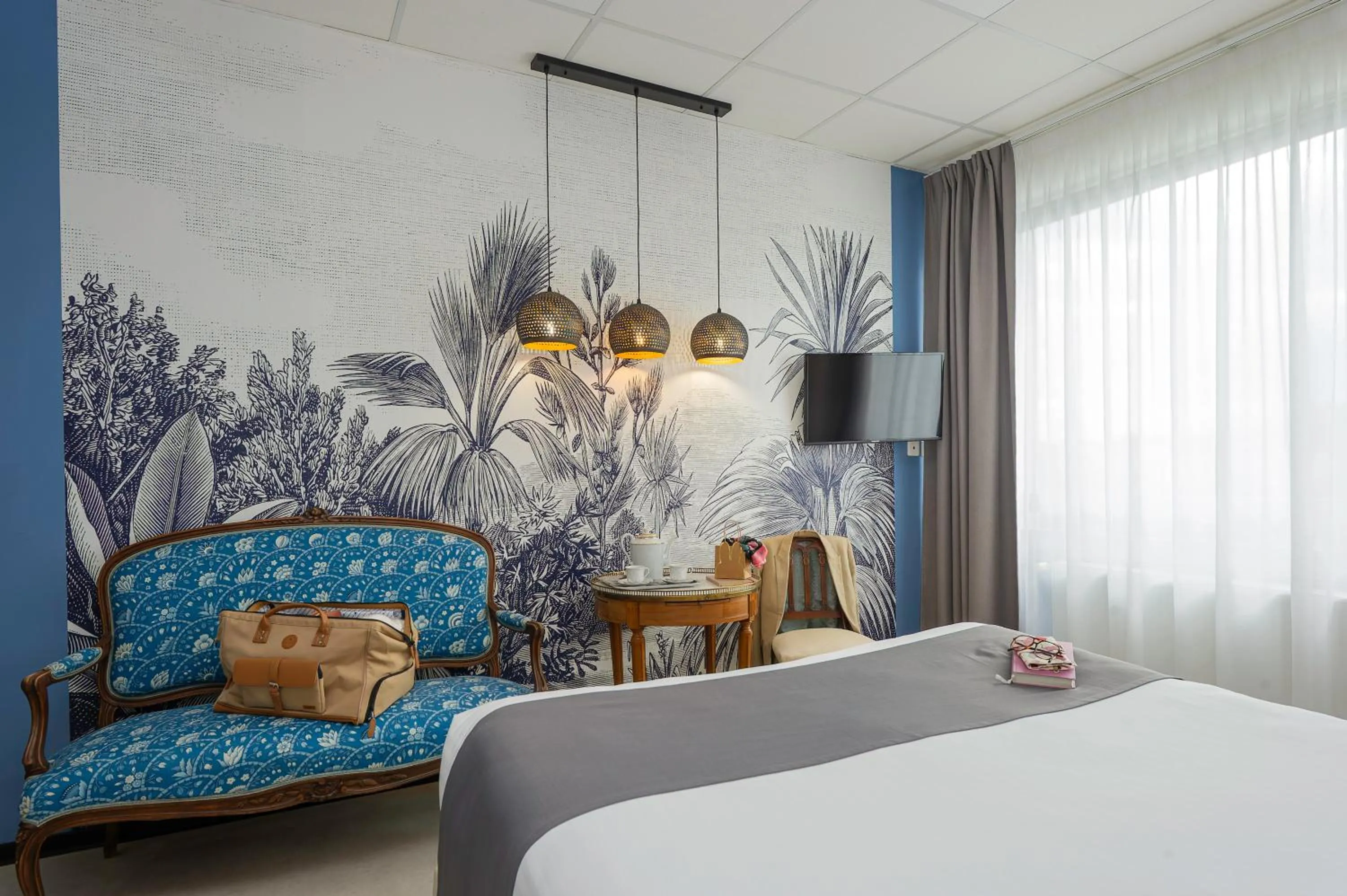 Bedroom, Bed in Hôtel Le Grand Barnum