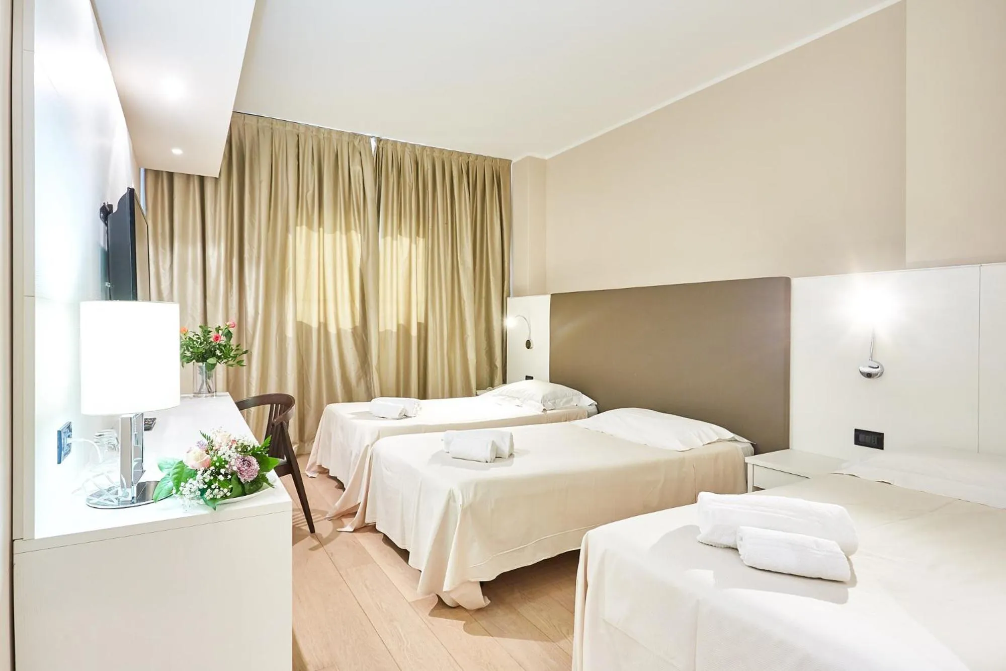 Photo of the whole room, Bed in Ferretti MajesticHouse