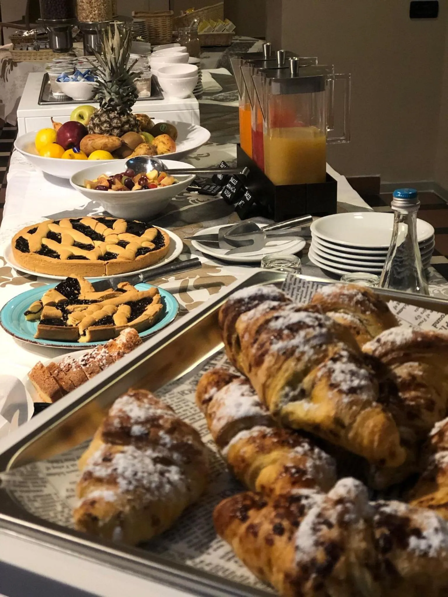 Breakfast in Ferretti MajesticHouse