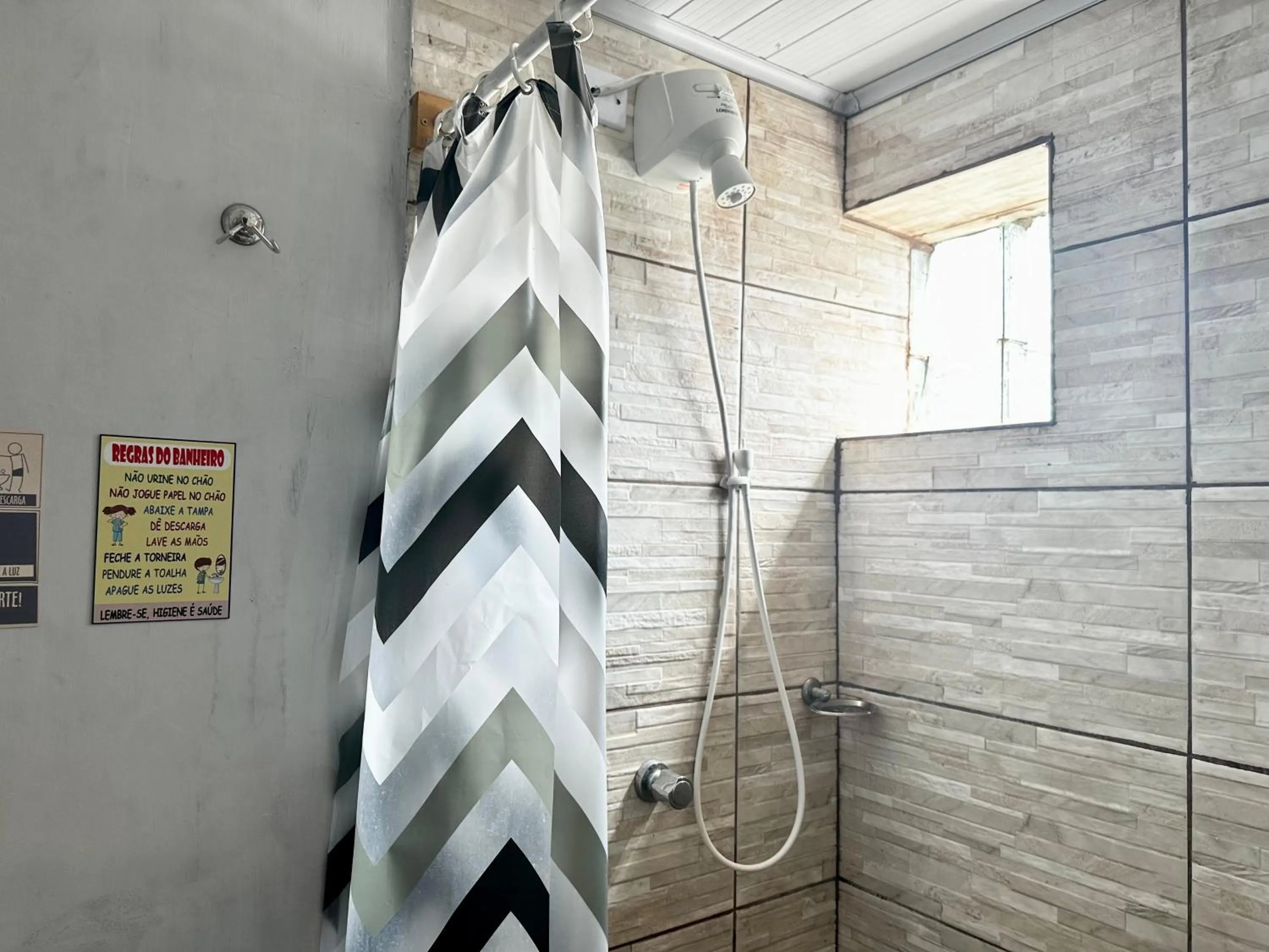 Shower in Hostel Welcome SP - Congonhas