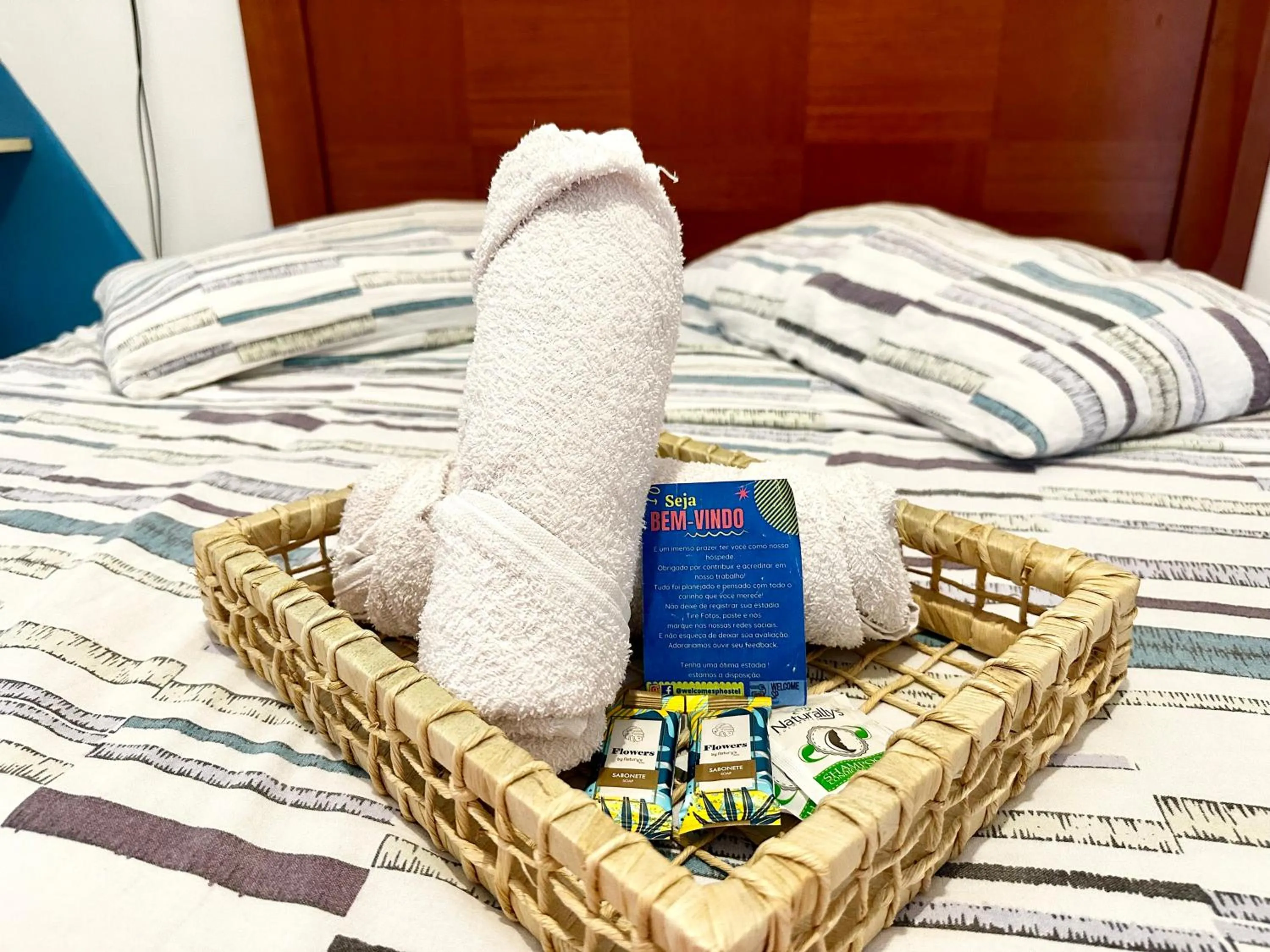 towels, Bed in Hostel Welcome SP - Congonhas