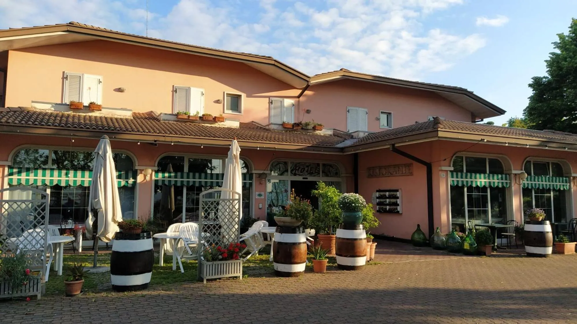 Property building in Hotel Ristorante alla Campagna