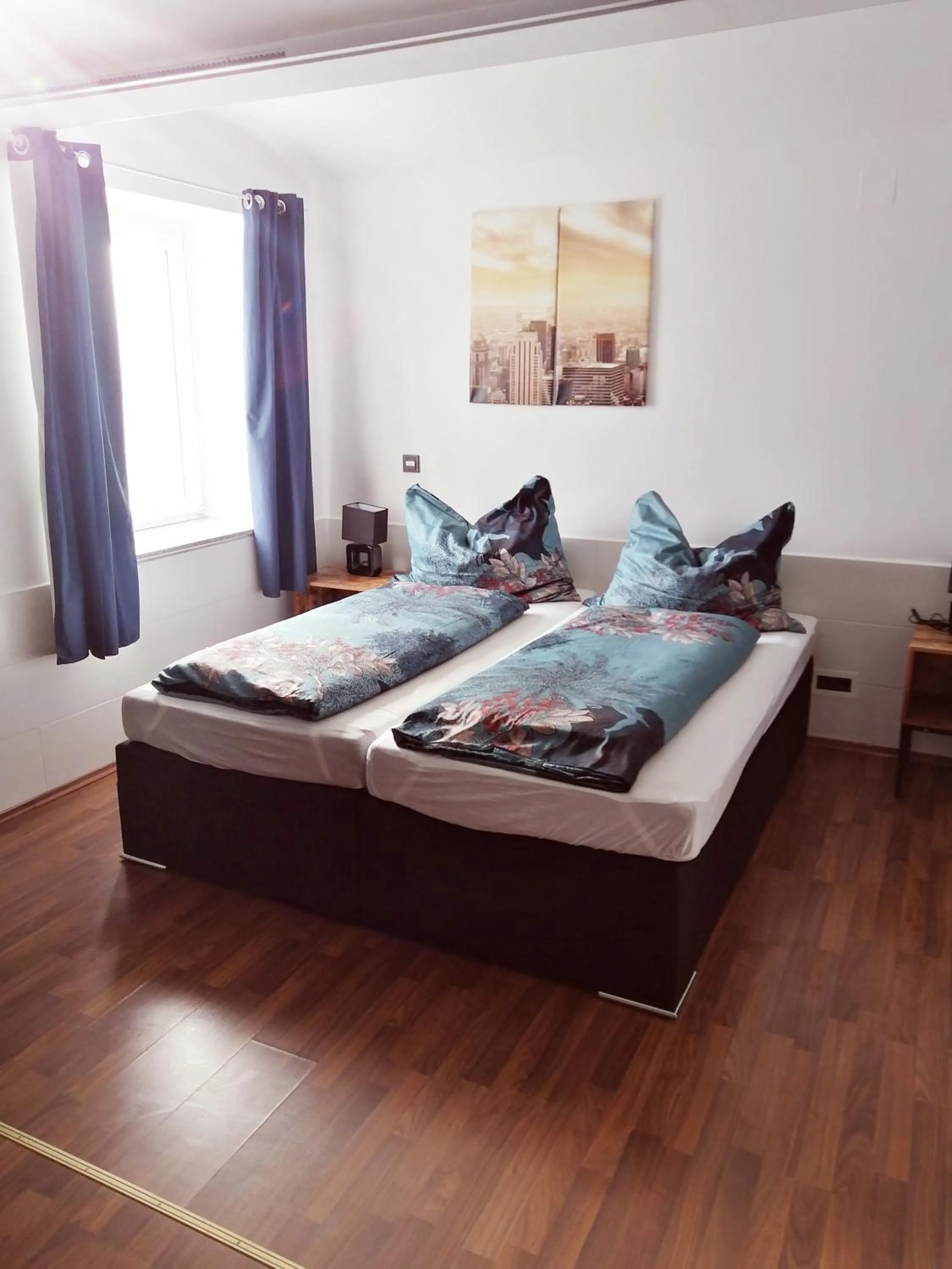 Bed in Motel Graz Ost I Free Parking I Self Check-in