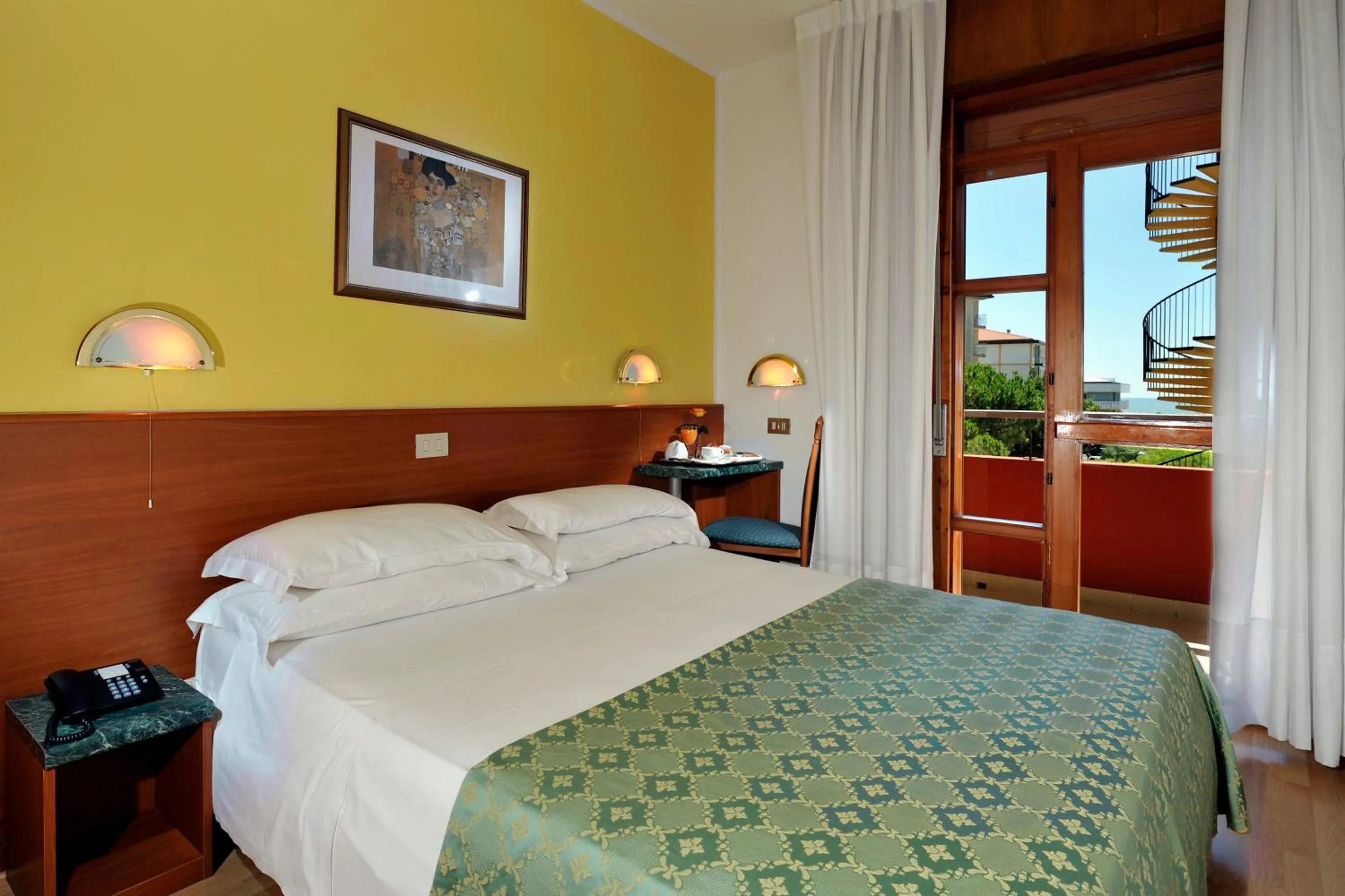 Photo of the whole room, Bed in Hotel Bembo