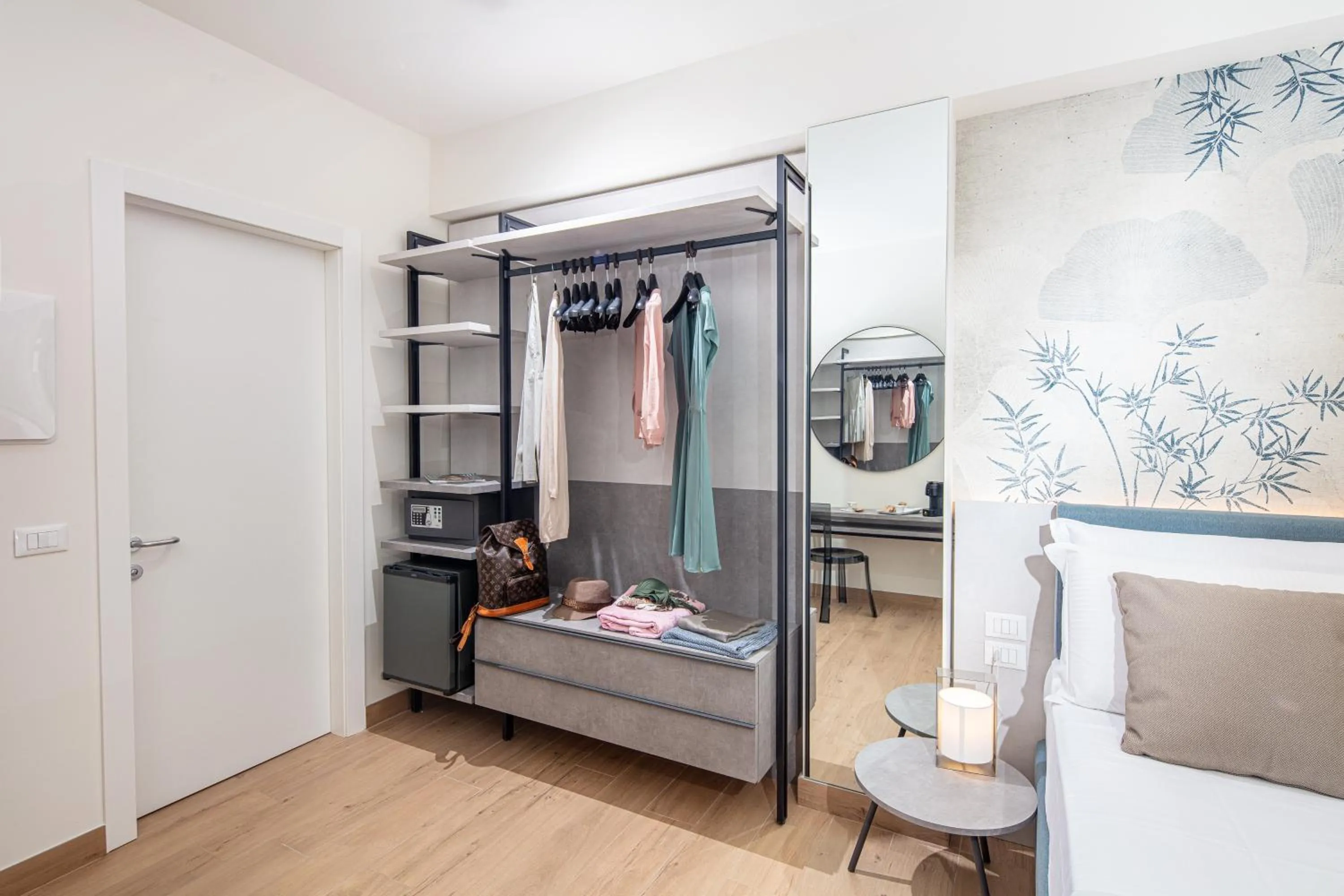 Property building, Bed in Hotel Bembo