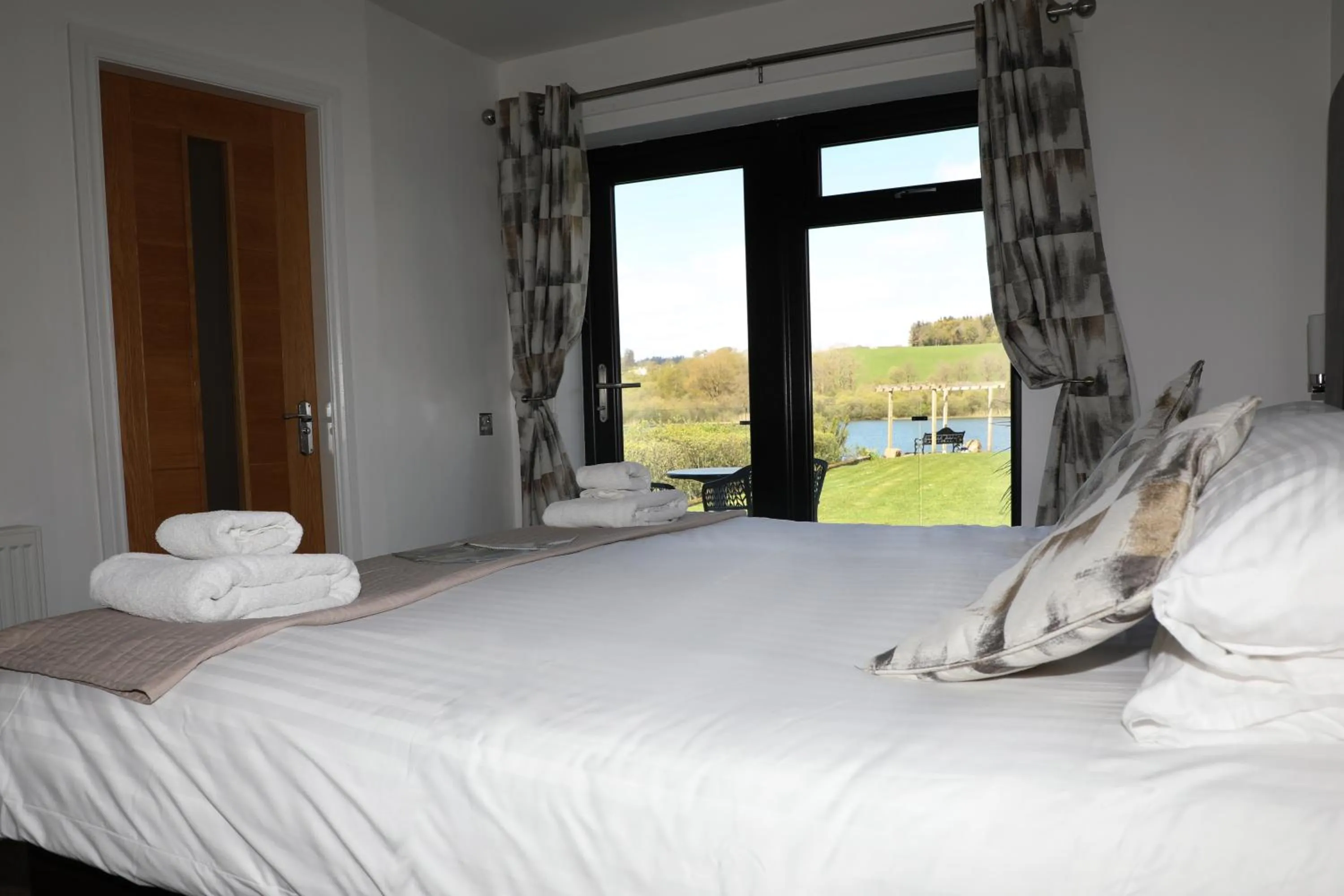 Bed in The Inn on the Loch
