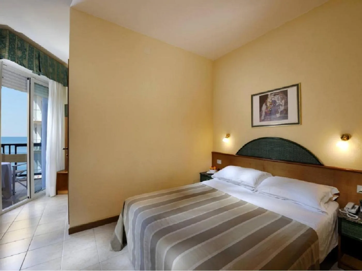 Bedroom, Bed in Hotel Bellevue