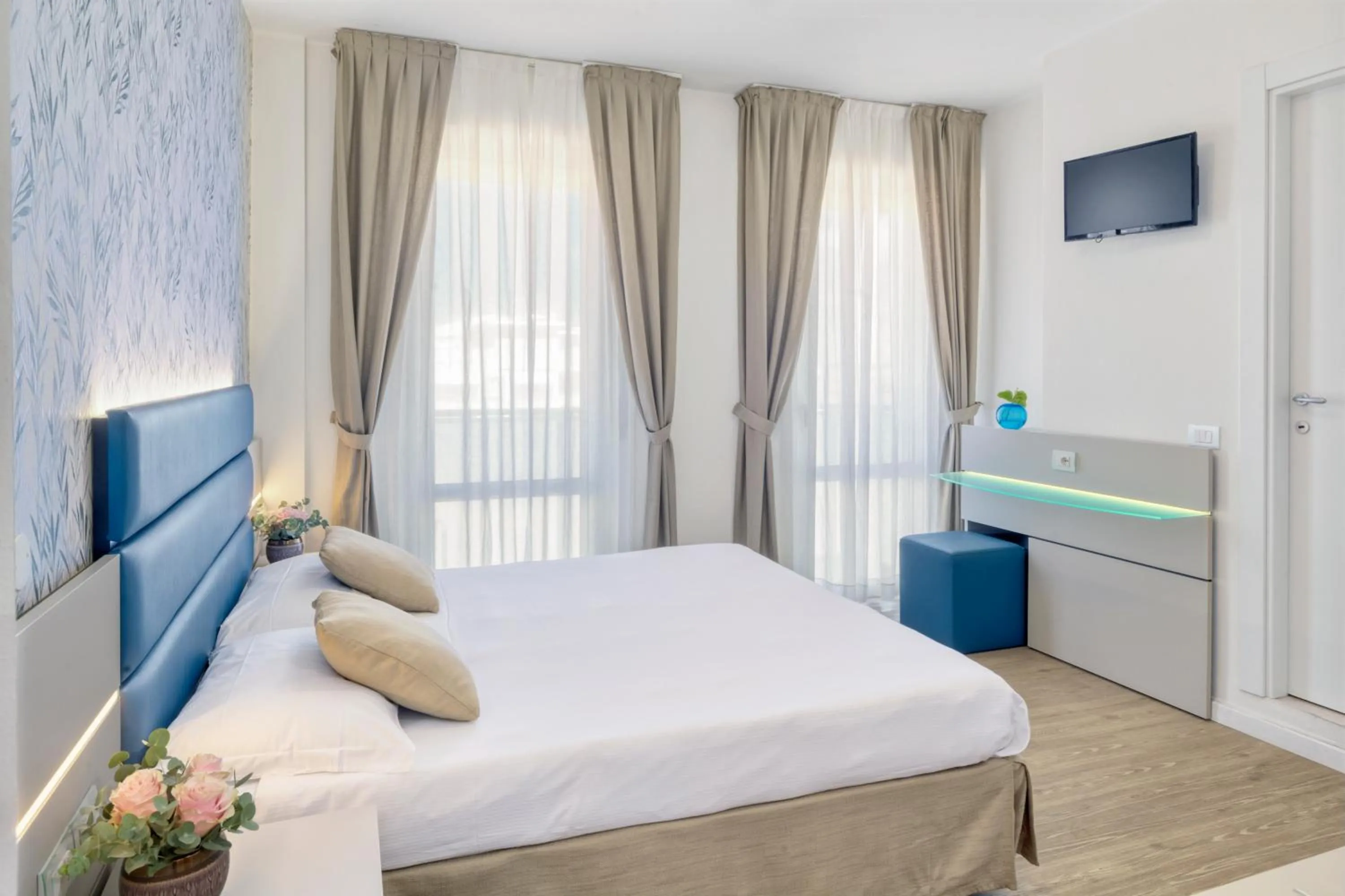 Bed in Hotel Astoria