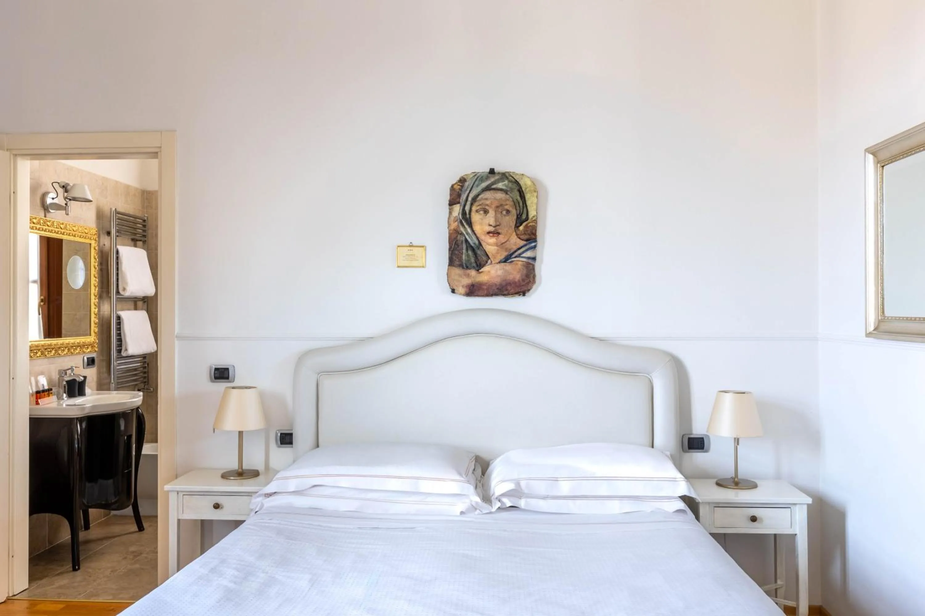 Bedroom, Bed in Relais Hotel Centrale "Dimora Storica"