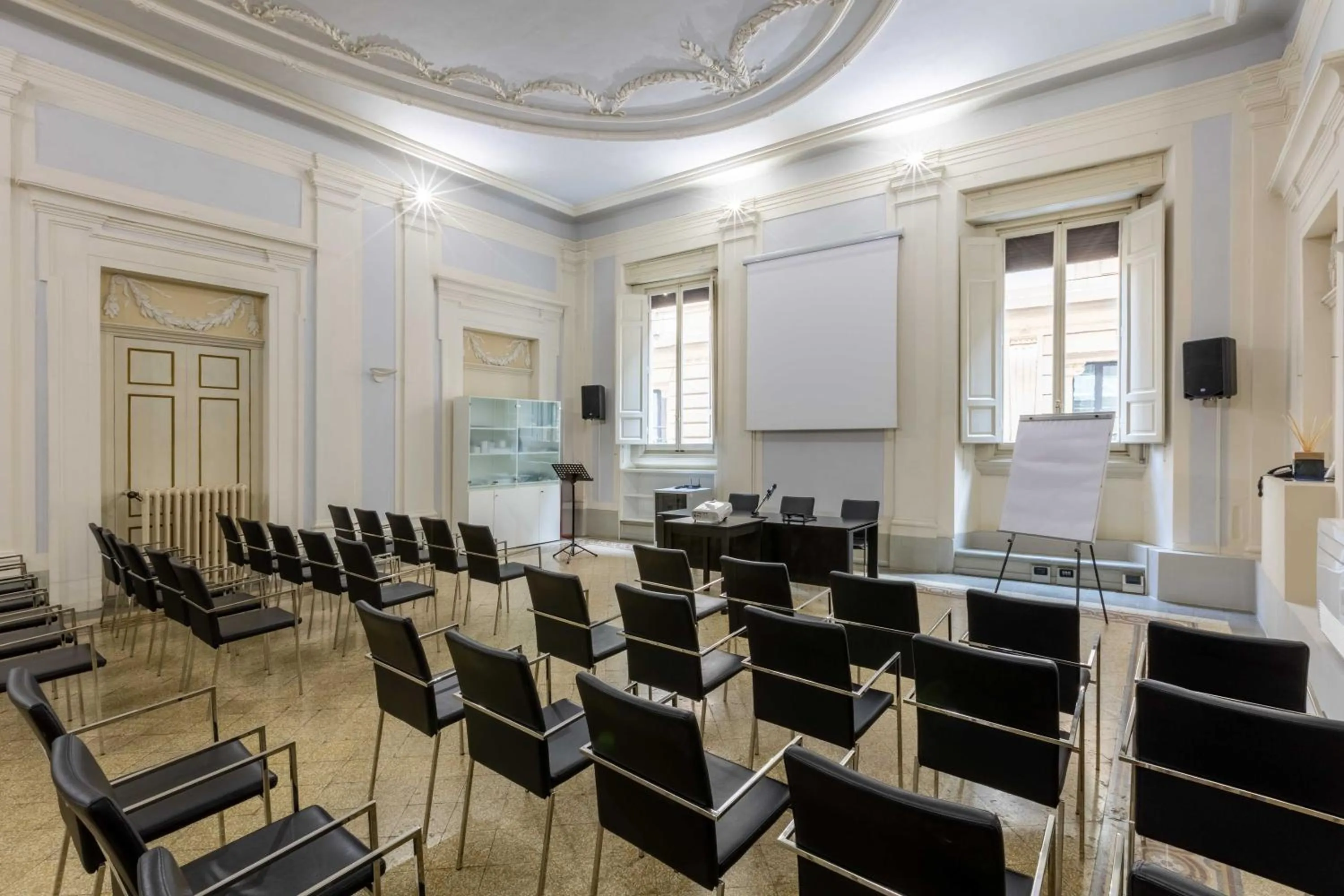 Meeting/conference room in Relais Hotel Centrale "Dimora Storica"