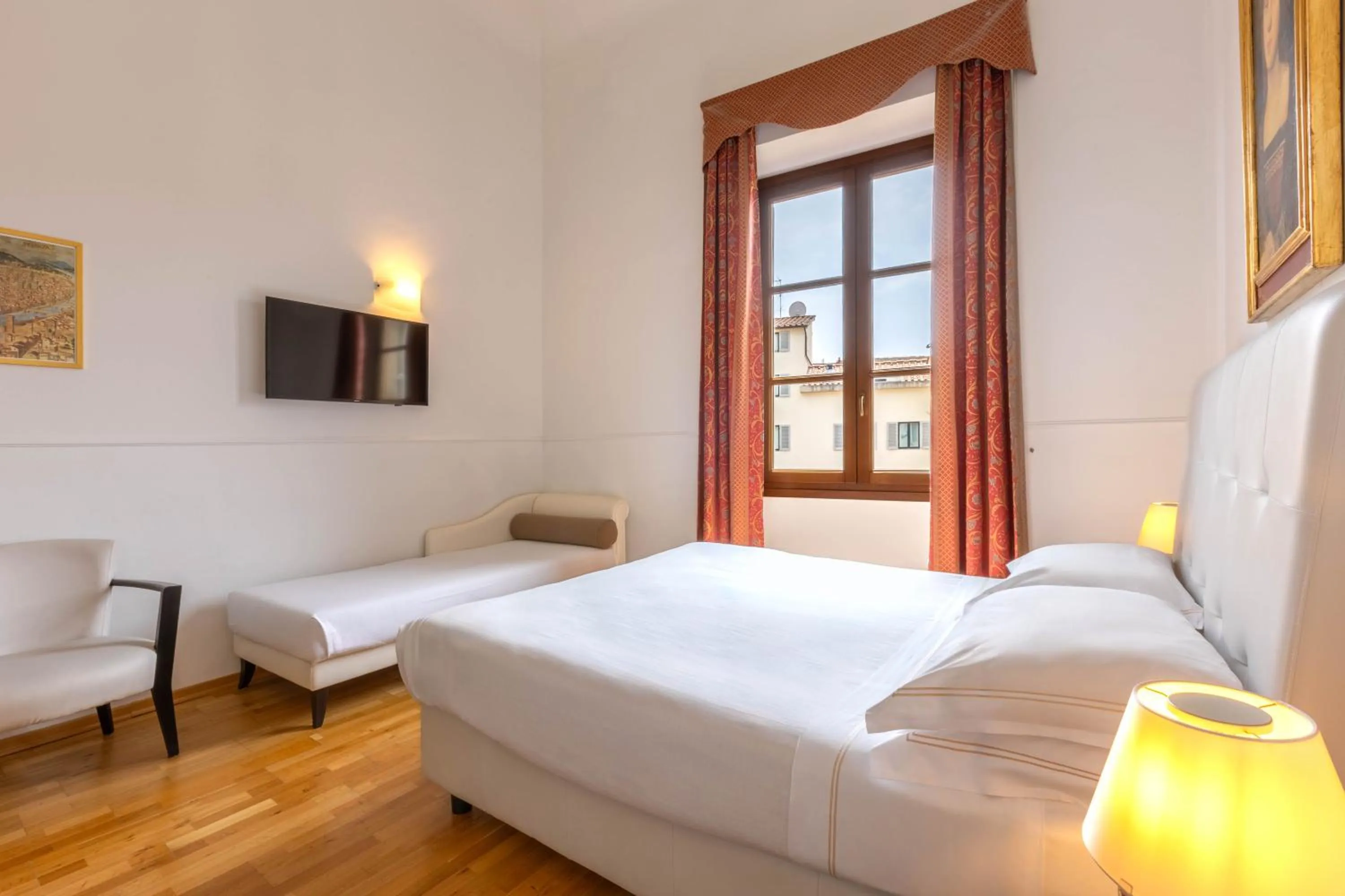 Bedroom, Bed in Relais Hotel Centrale "Dimora Storica"