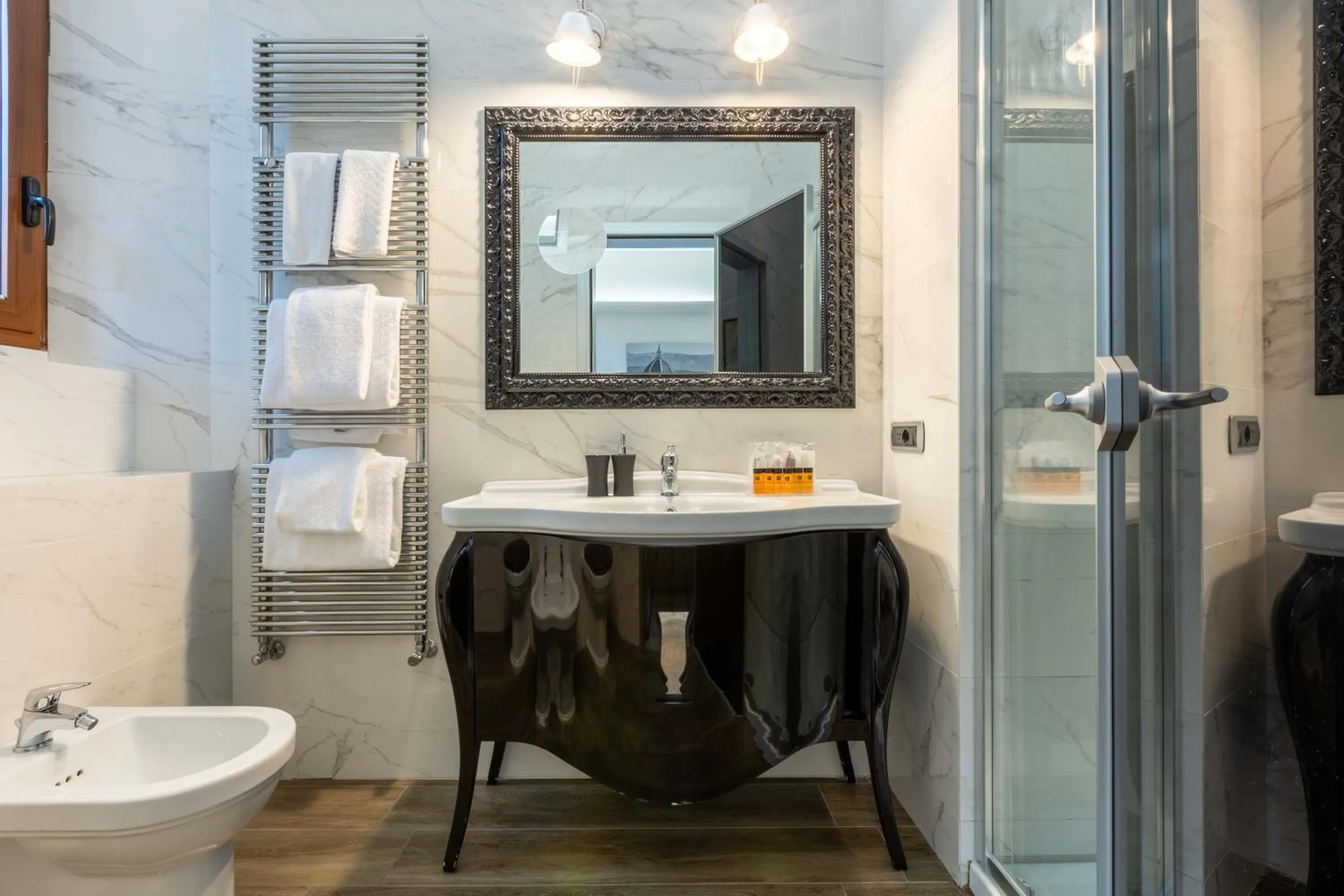 Bathroom in Relais Hotel Centrale "Dimora Storica"