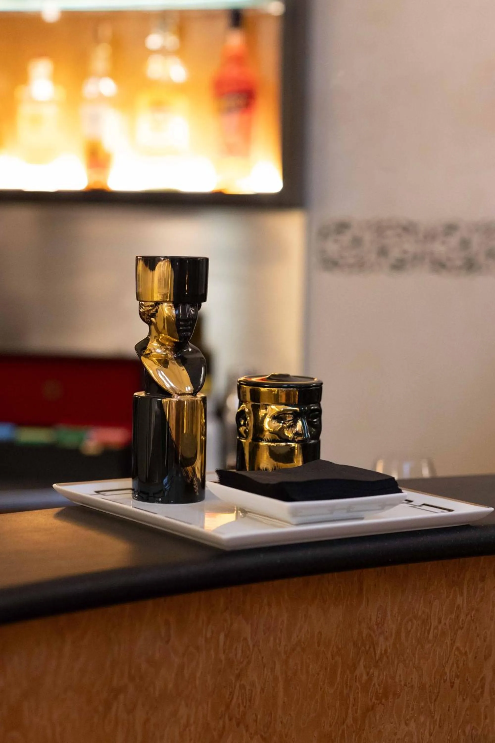 Lounge or bar in Relais Hotel Centrale "Dimora Storica"