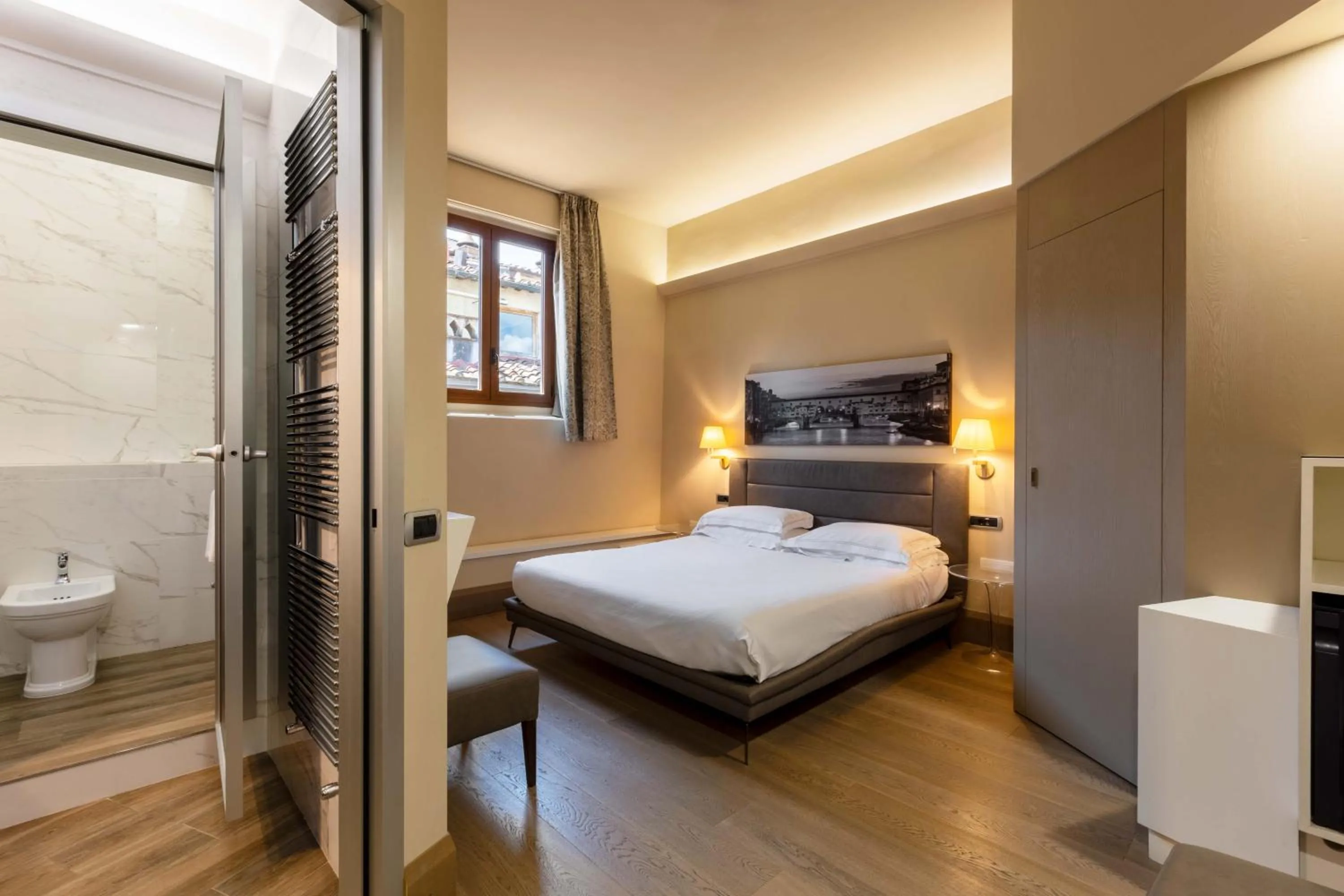 Bedroom, Bed in Relais Hotel Centrale "Dimora Storica"