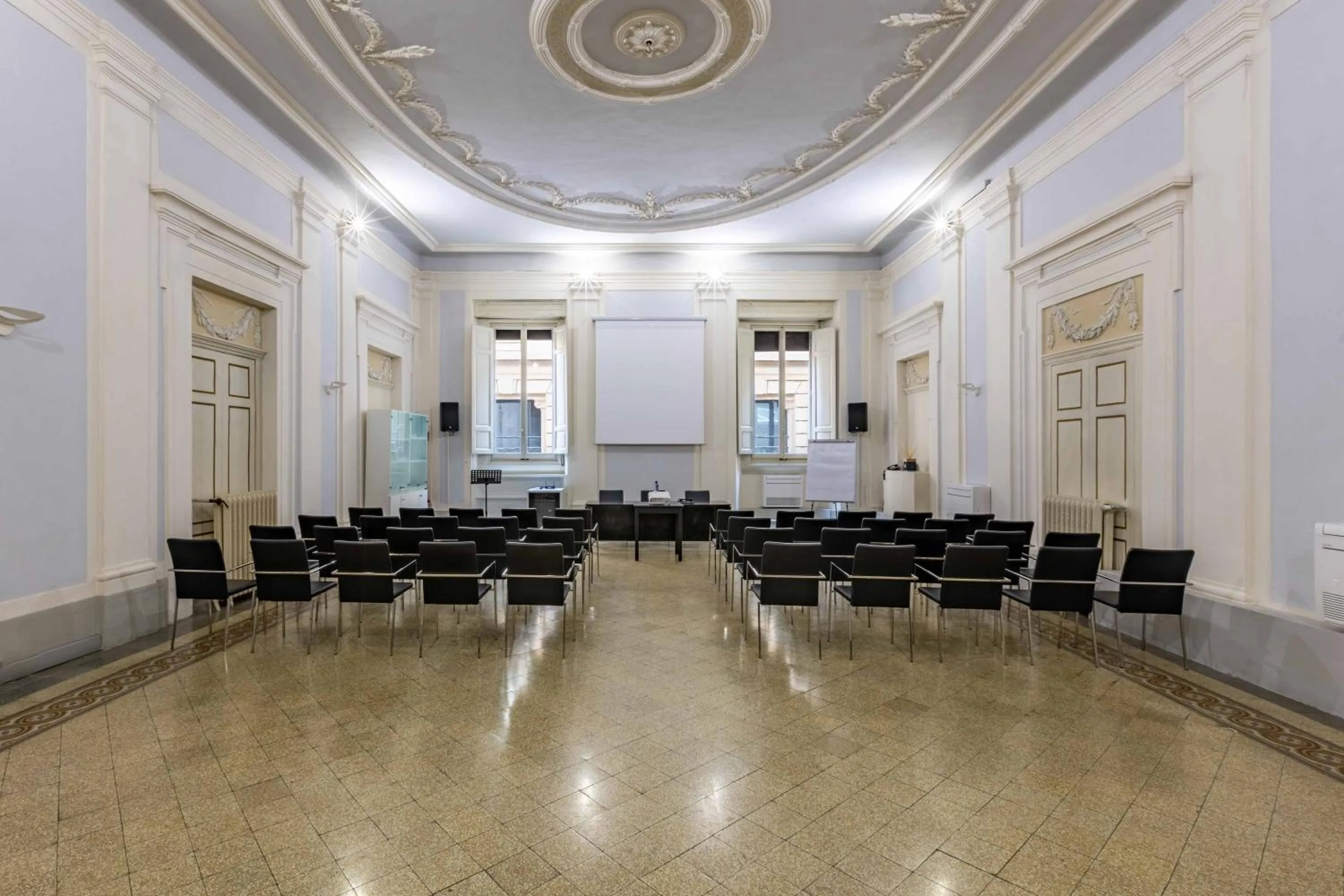 Meeting/conference room in Relais Hotel Centrale "Dimora Storica"