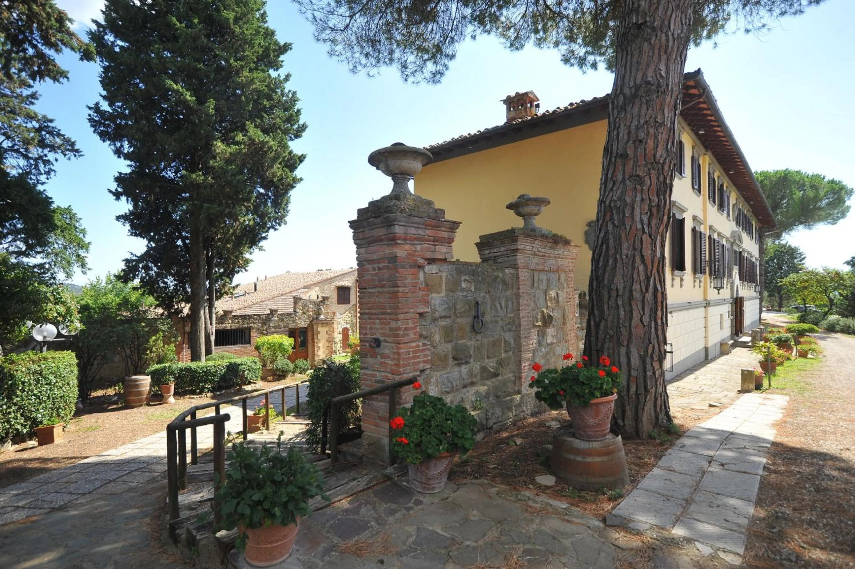 Property building in Villa Casafrassi -ONLY ADULTS
