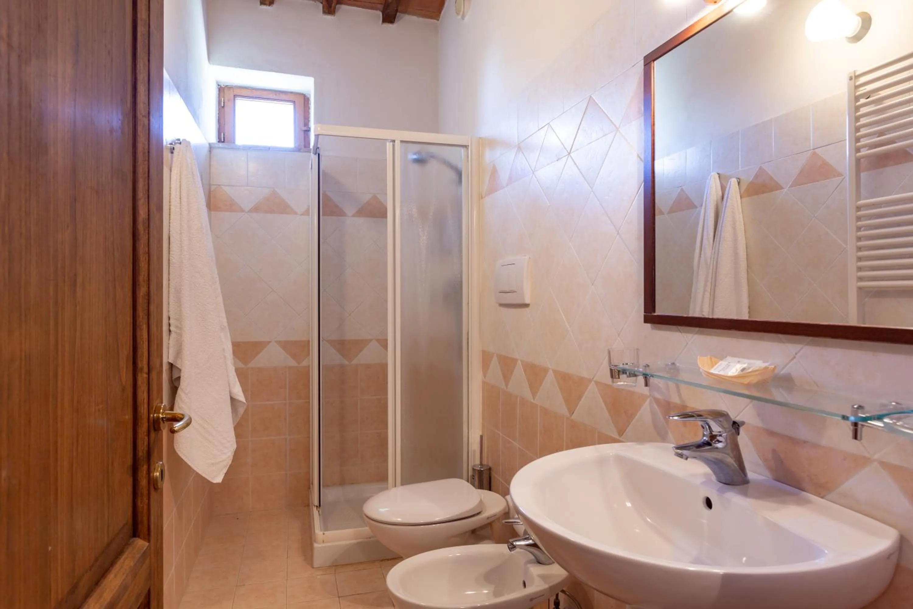 Shower in Villa Casafrassi -ONLY ADULTS