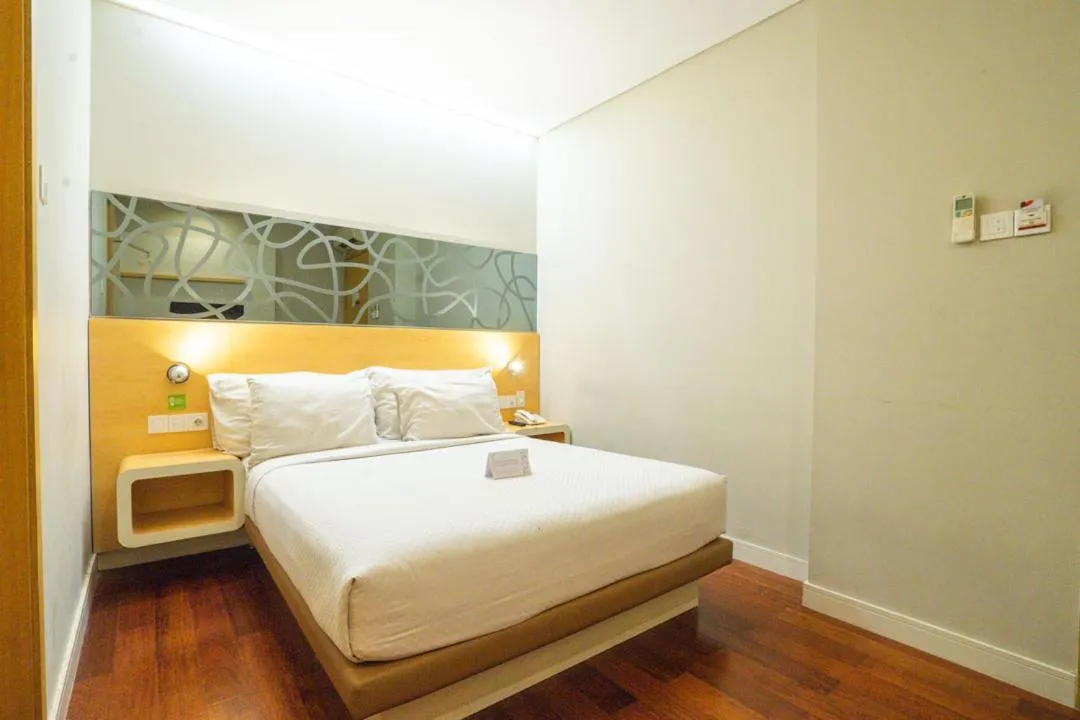 Life Hotel Stasiun Kota Surabaya