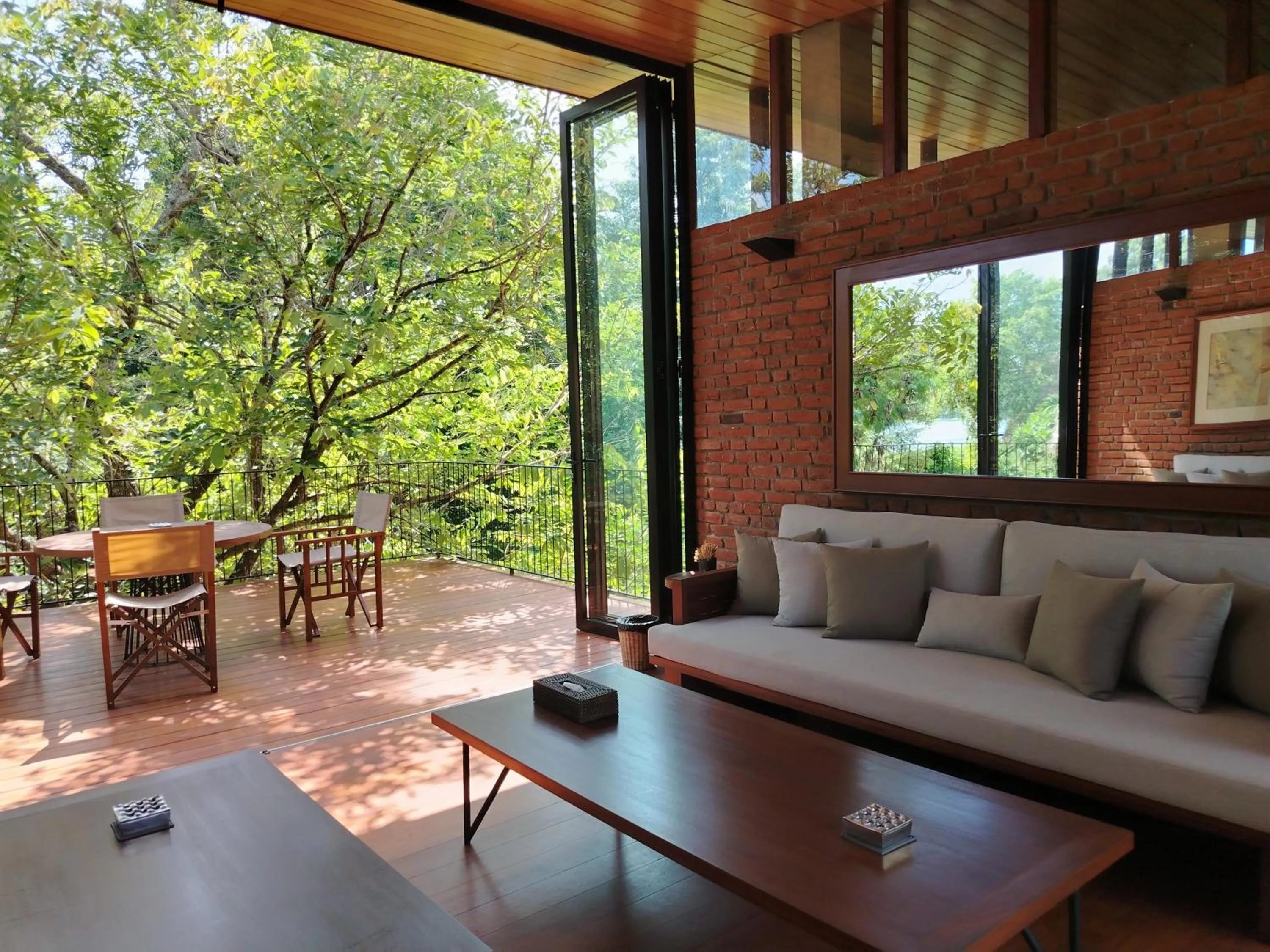 Garden view in Taru Villas Maia - Habarana