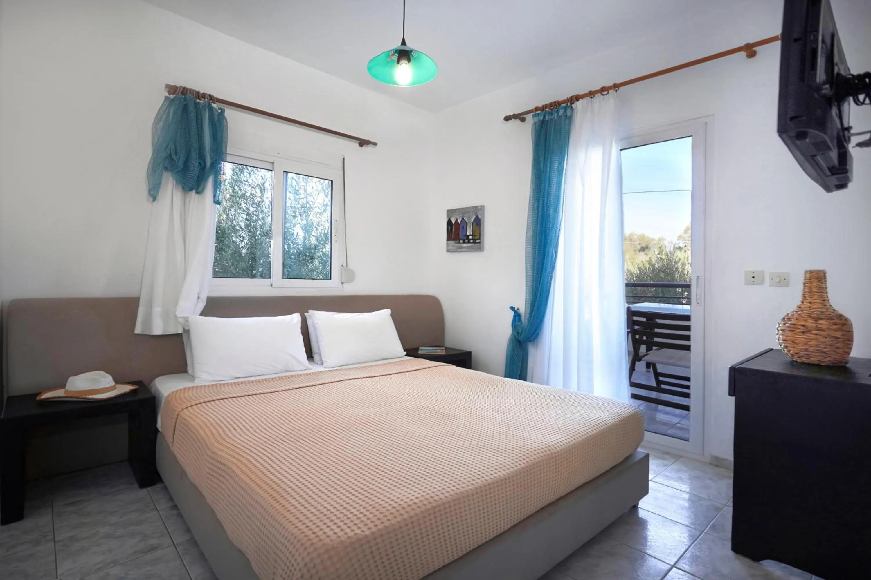 Dionisos Resort