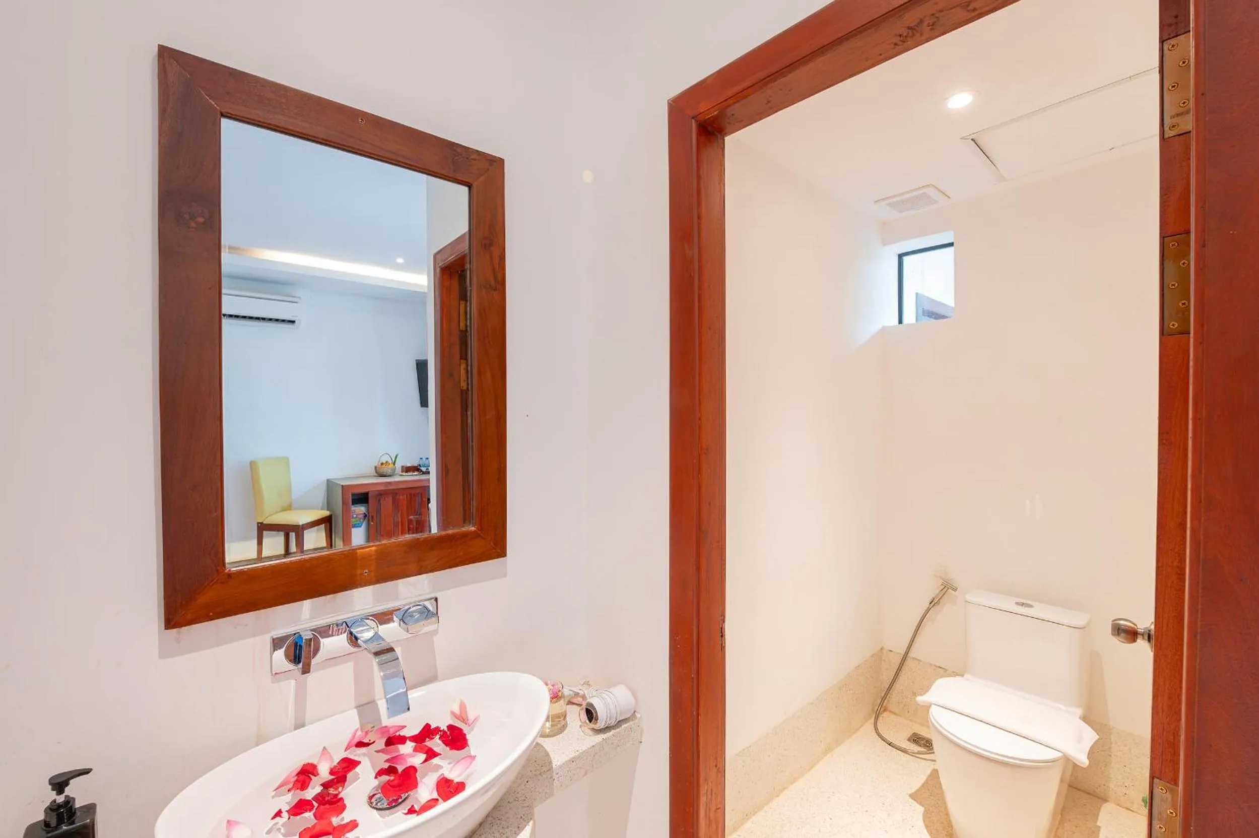 Toilet in Victoria Central Residence