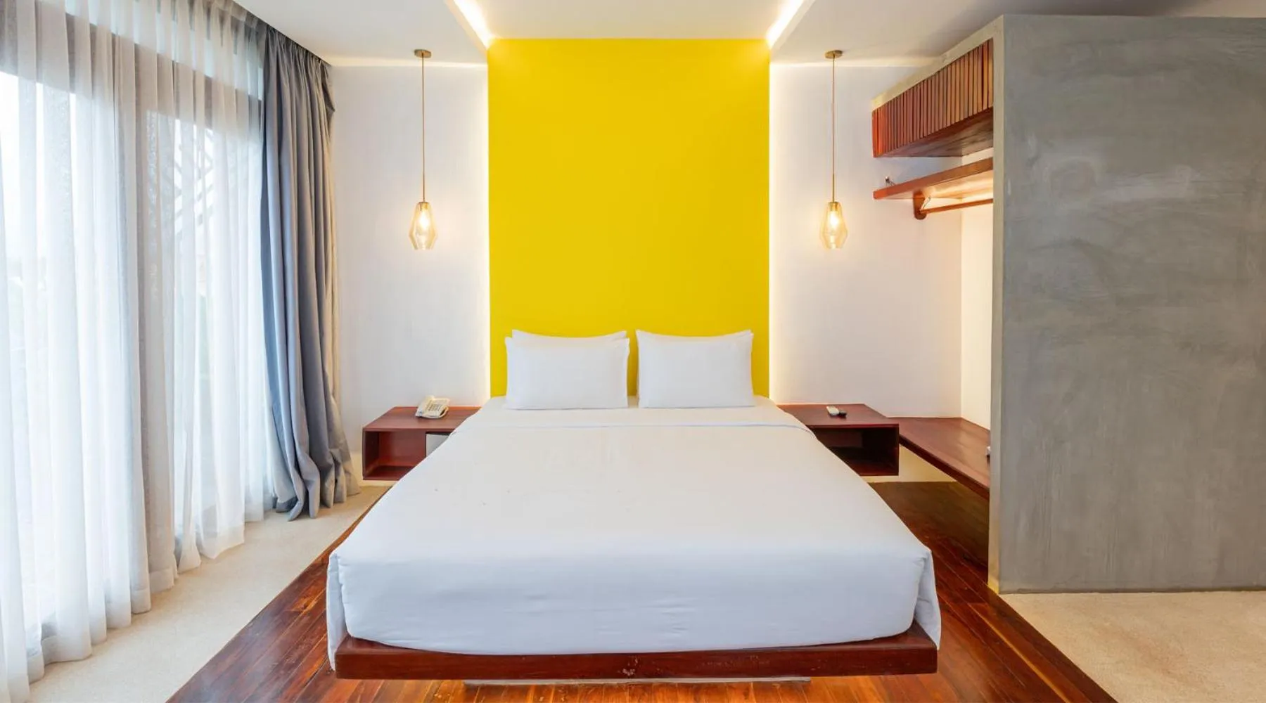 Bed in Victoria Central Residence