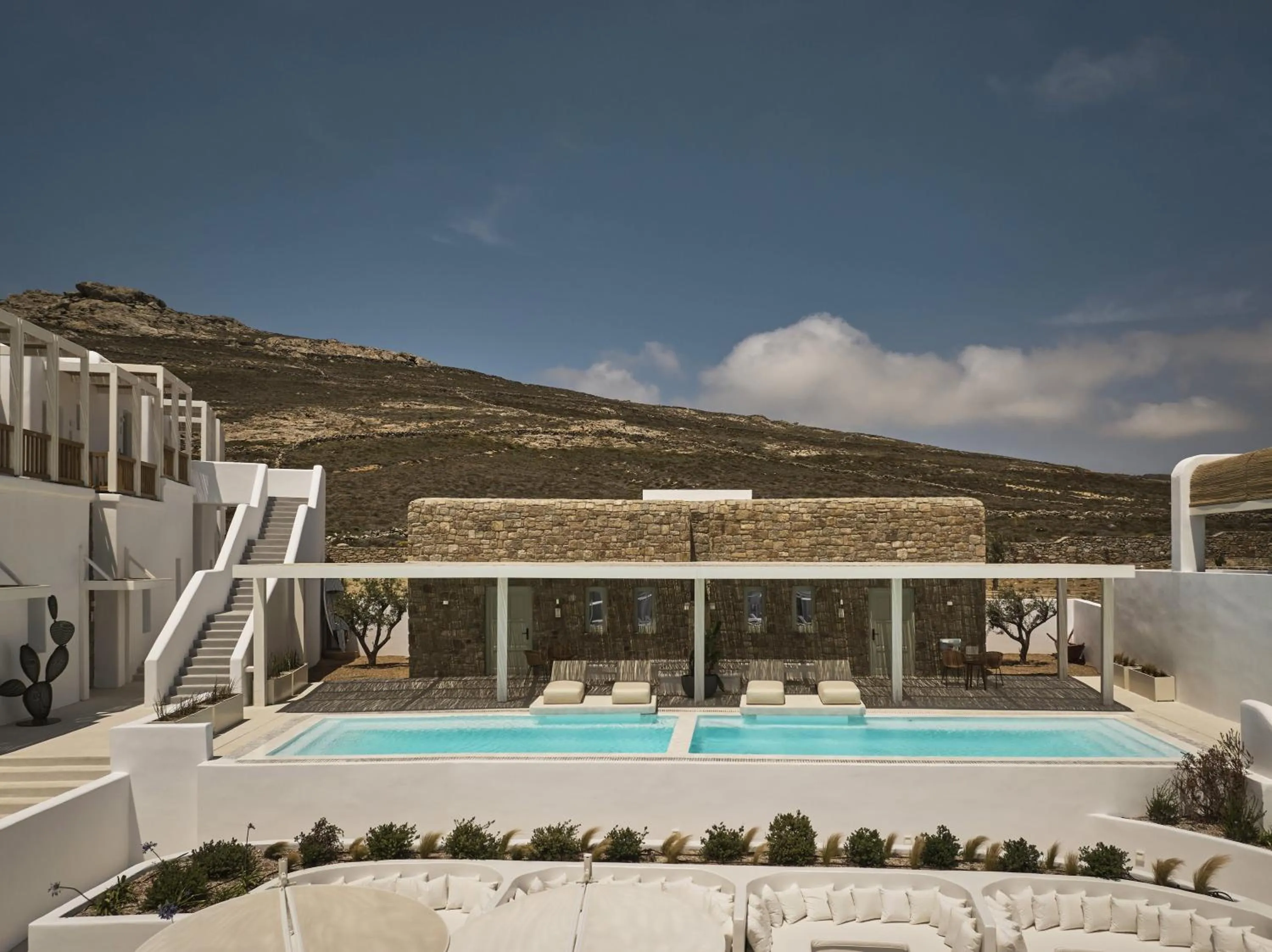 Day in Yi Hotel Mykonos