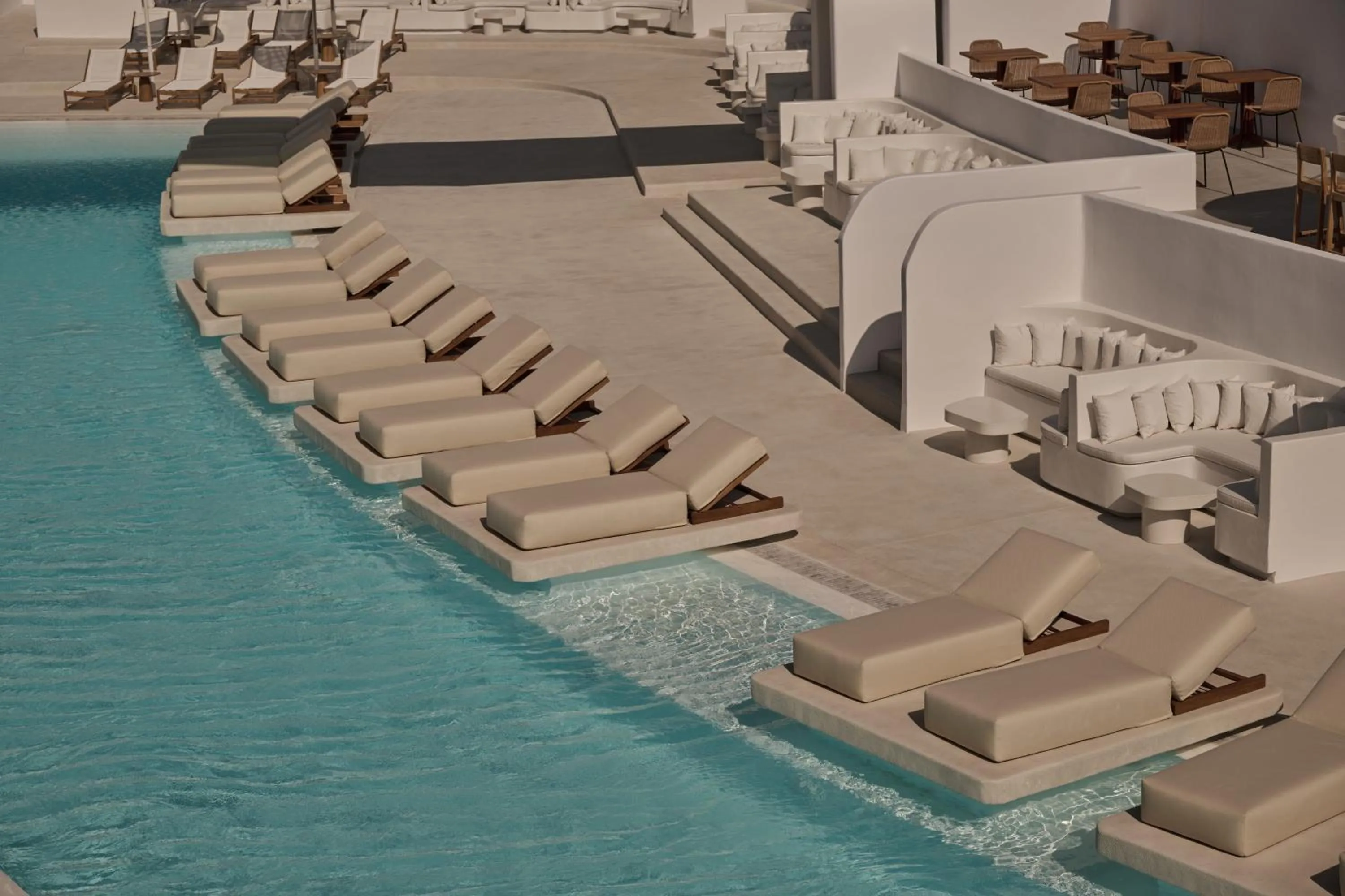 Day in Yi Hotel Mykonos