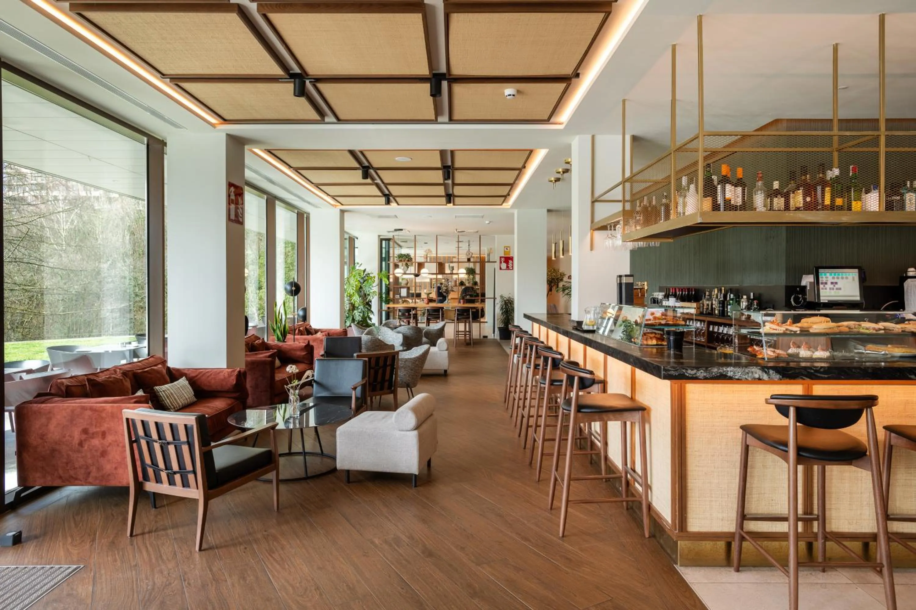 Lounge or bar in Leonardo Hotel San Sebastián