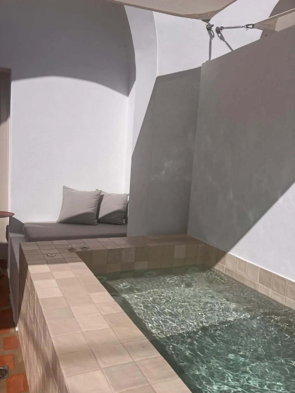 Hot Tub in Ethos Vegan Suites Fira, Santorini