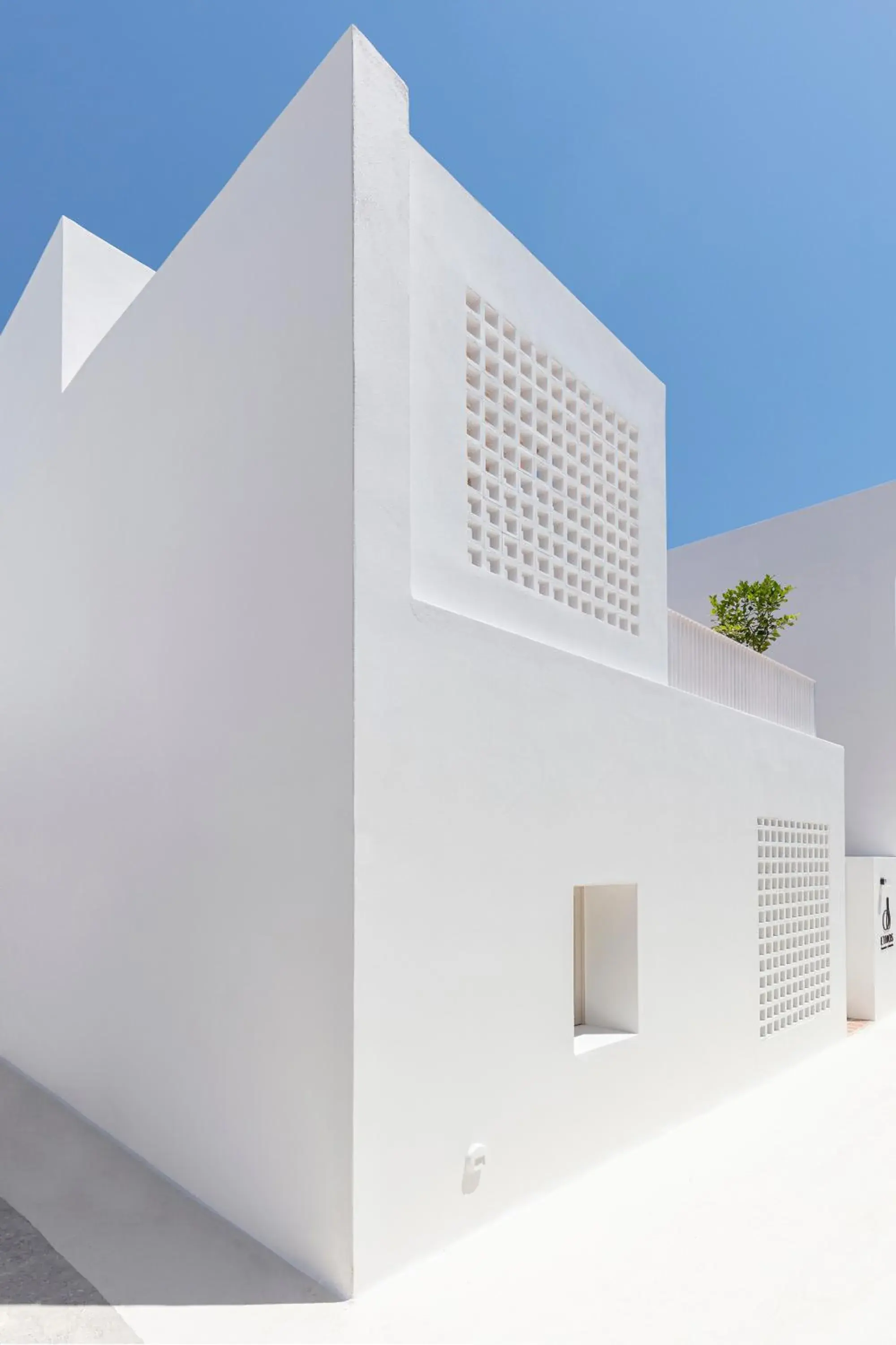 Property building in Ethos Vegan Suites Fira, Santorini Property building in Ethos Vegan Suites Fira, Santorini