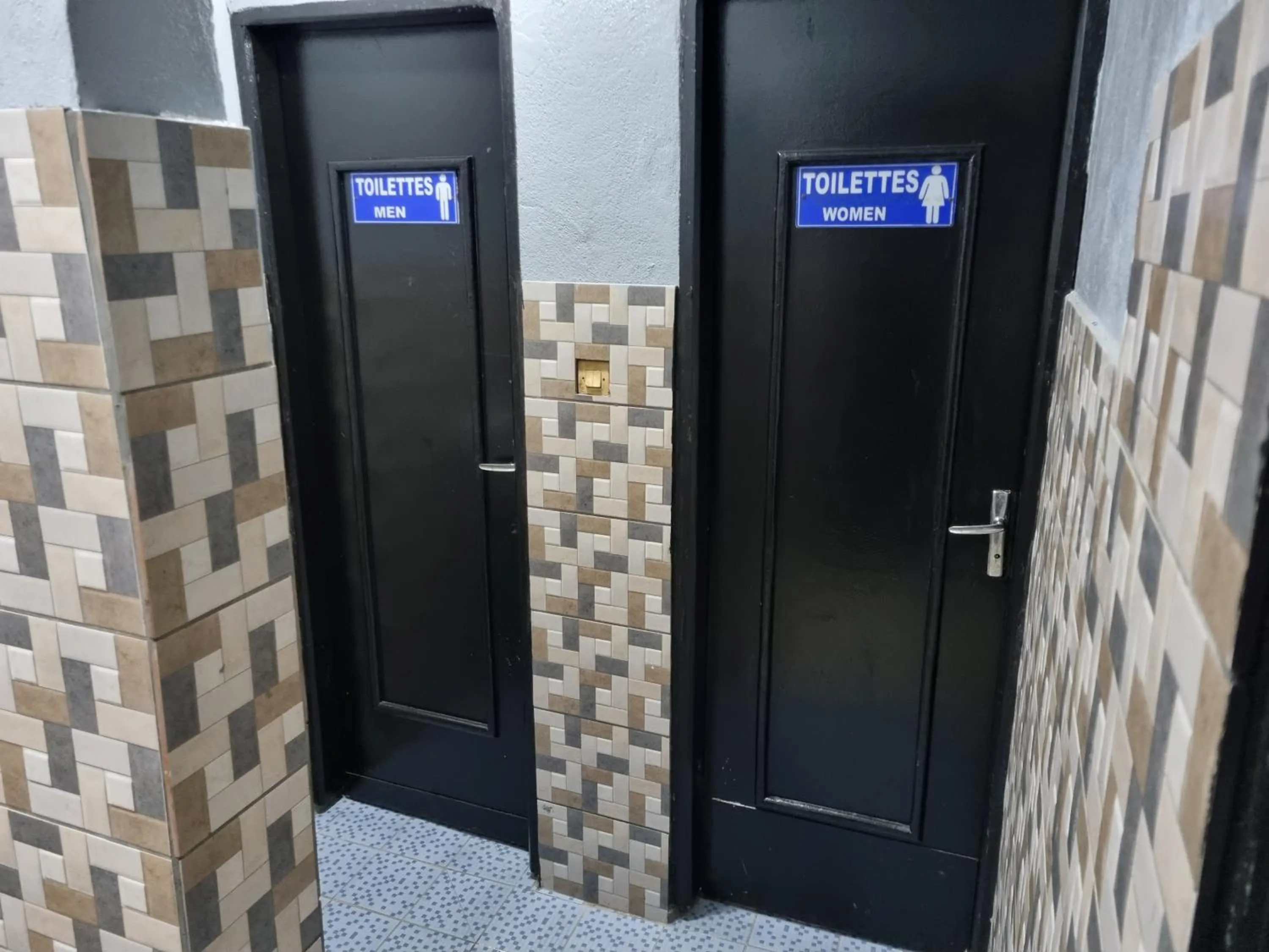 Toilet in HOTEL SAFFANA