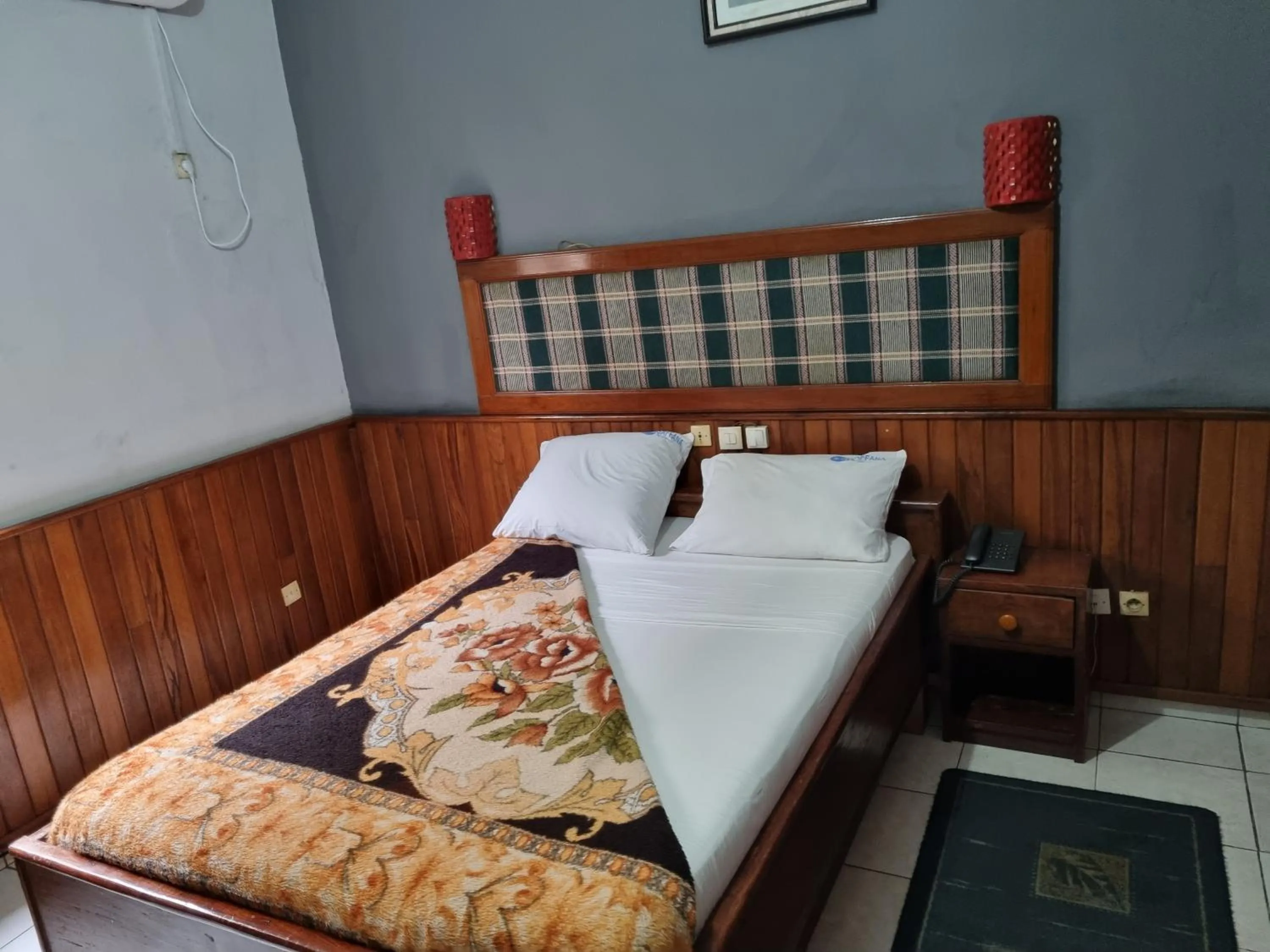 Bedroom, Bed in HOTEL SAFFANA