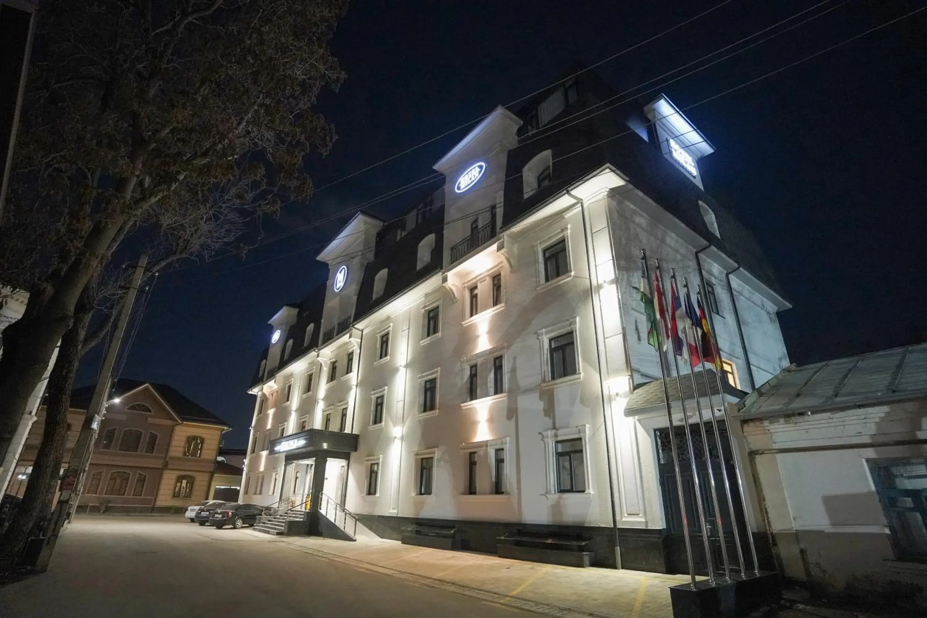 Property building in Milan Hotel Property building in Milan Hotel