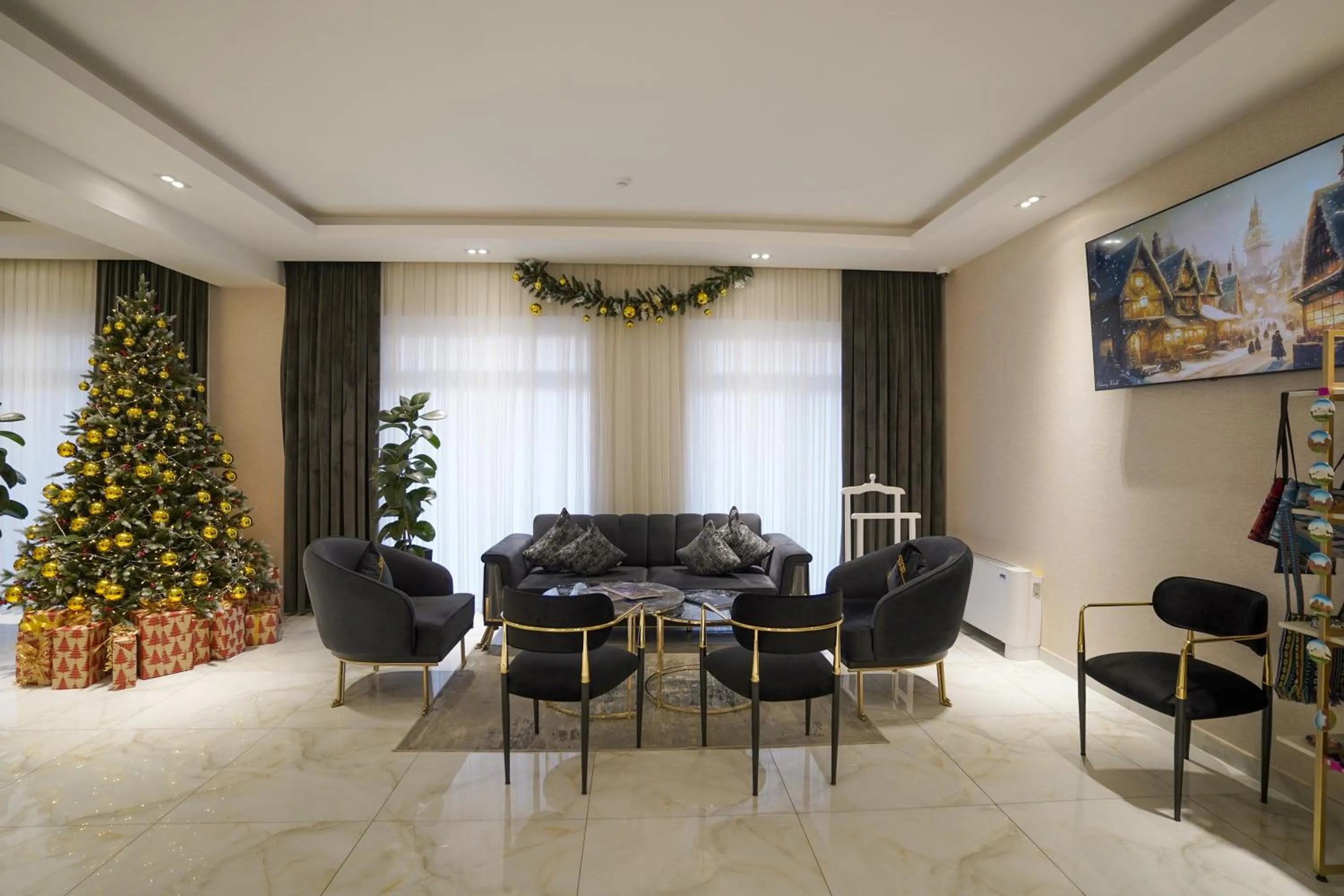 Lounge or bar in Milan Hotel