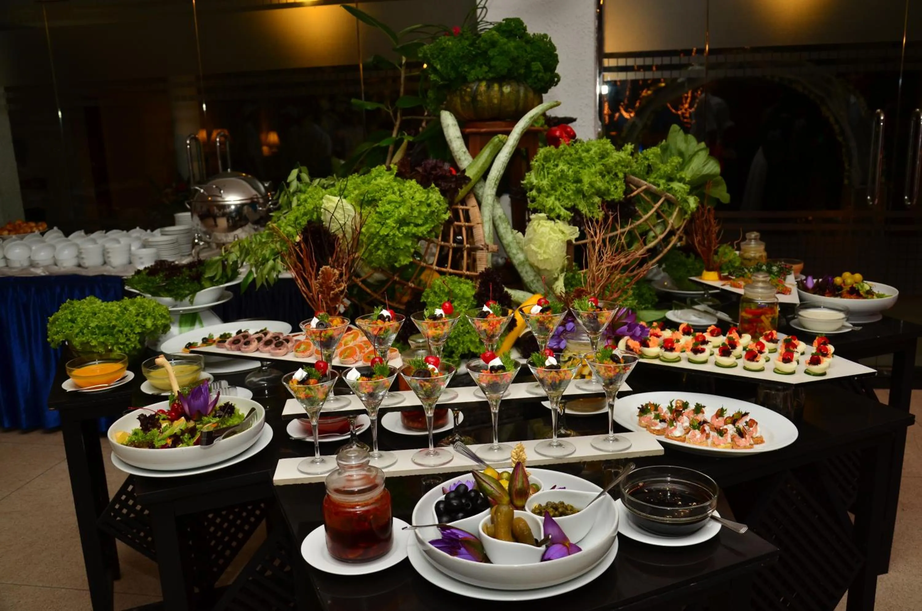 Dinner in Catamaran Beach Hotel