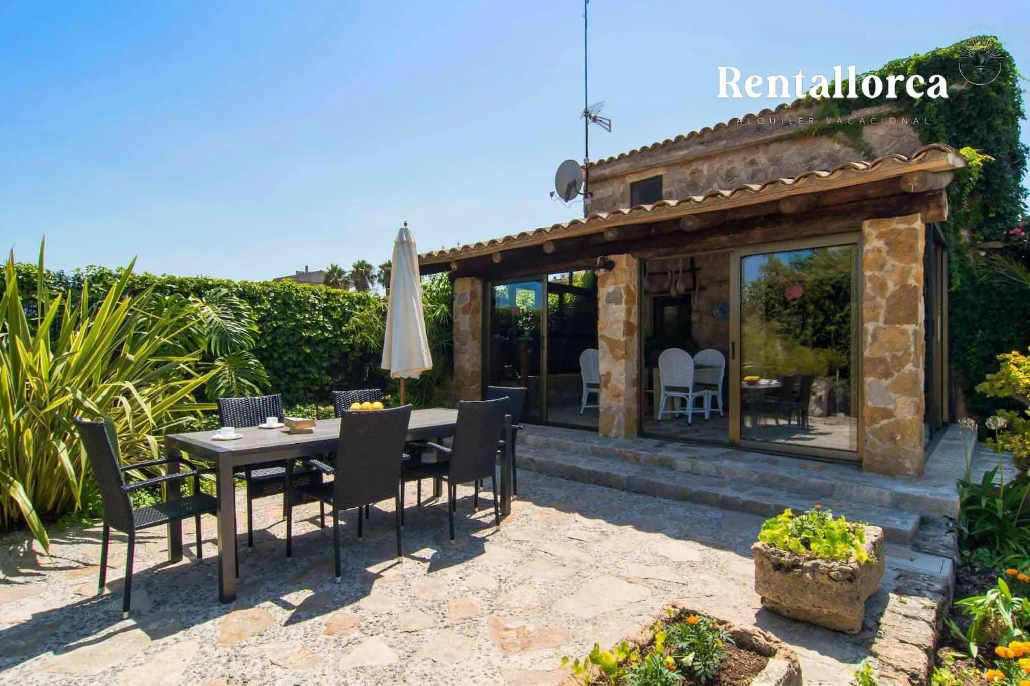 Balcony/Terrace in Finca Comteses Petit by Rentallorca