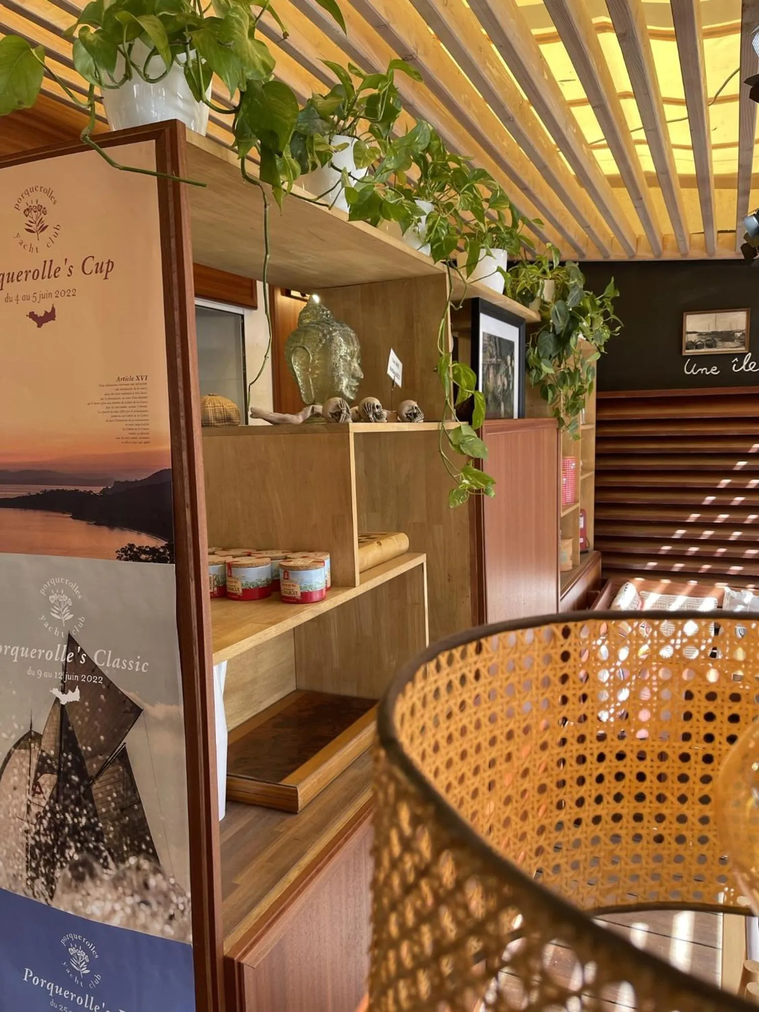 Dining area in L'Oustaou De Porquerolles