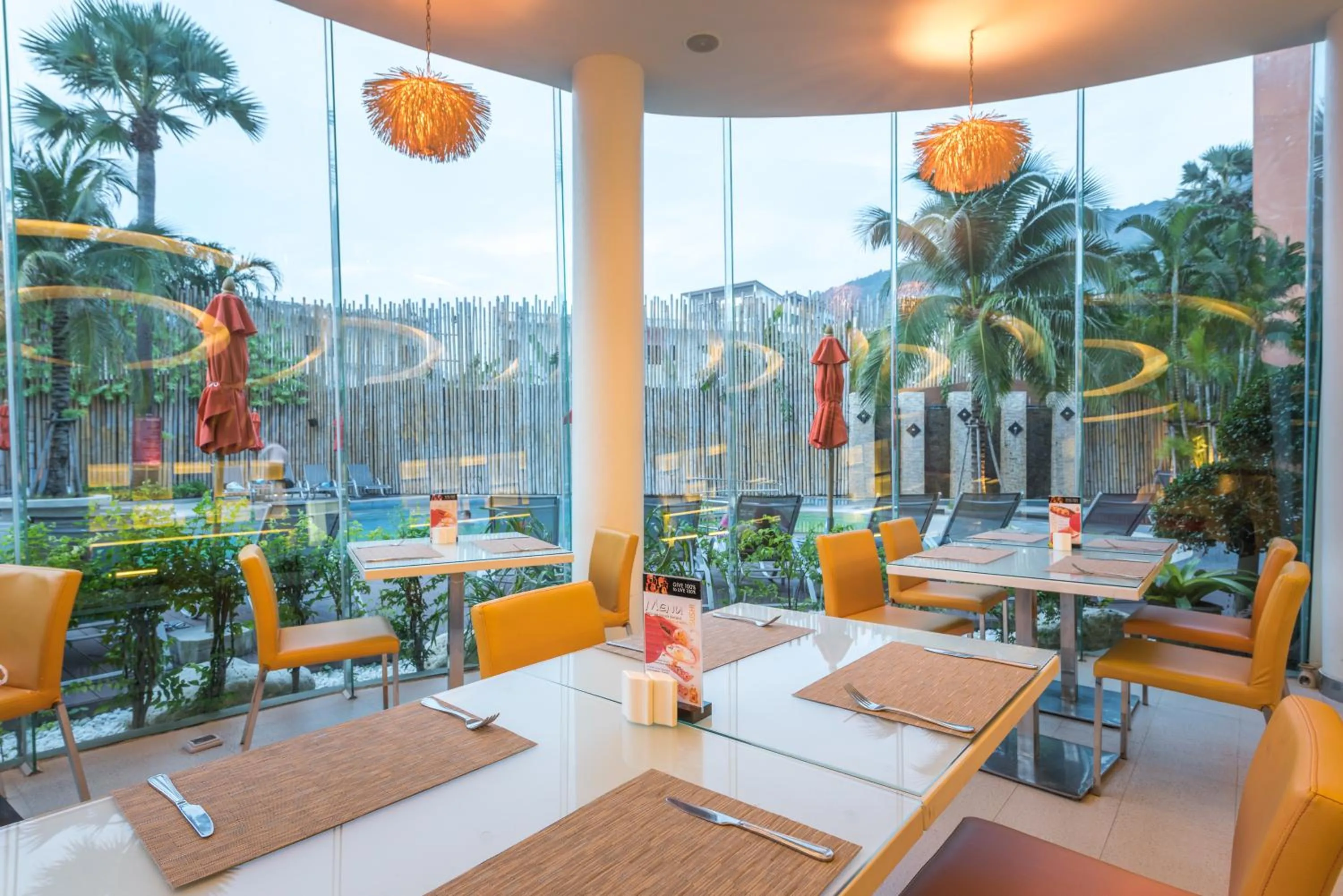 Restaurant/places to eat in The Beach Heights Resort SHA Plus