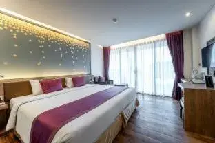 The Beach Heights Resort SHA Plus The Beach Heights Resort SHA Plus