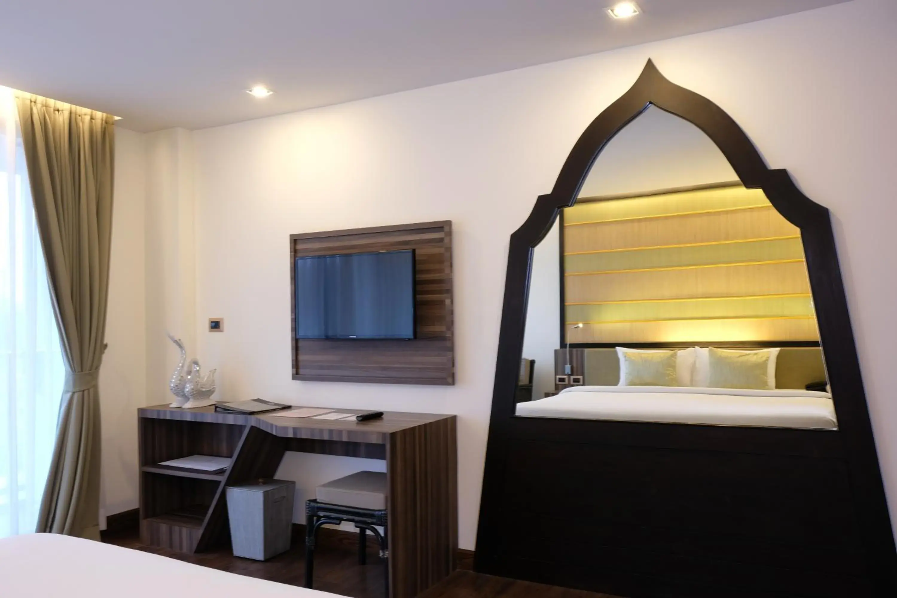 TV and multimedia, Bed in The Beach Heights Resort SHA Plus TV and multimedia, Bed in The Beach Heights Resort SHA Plus