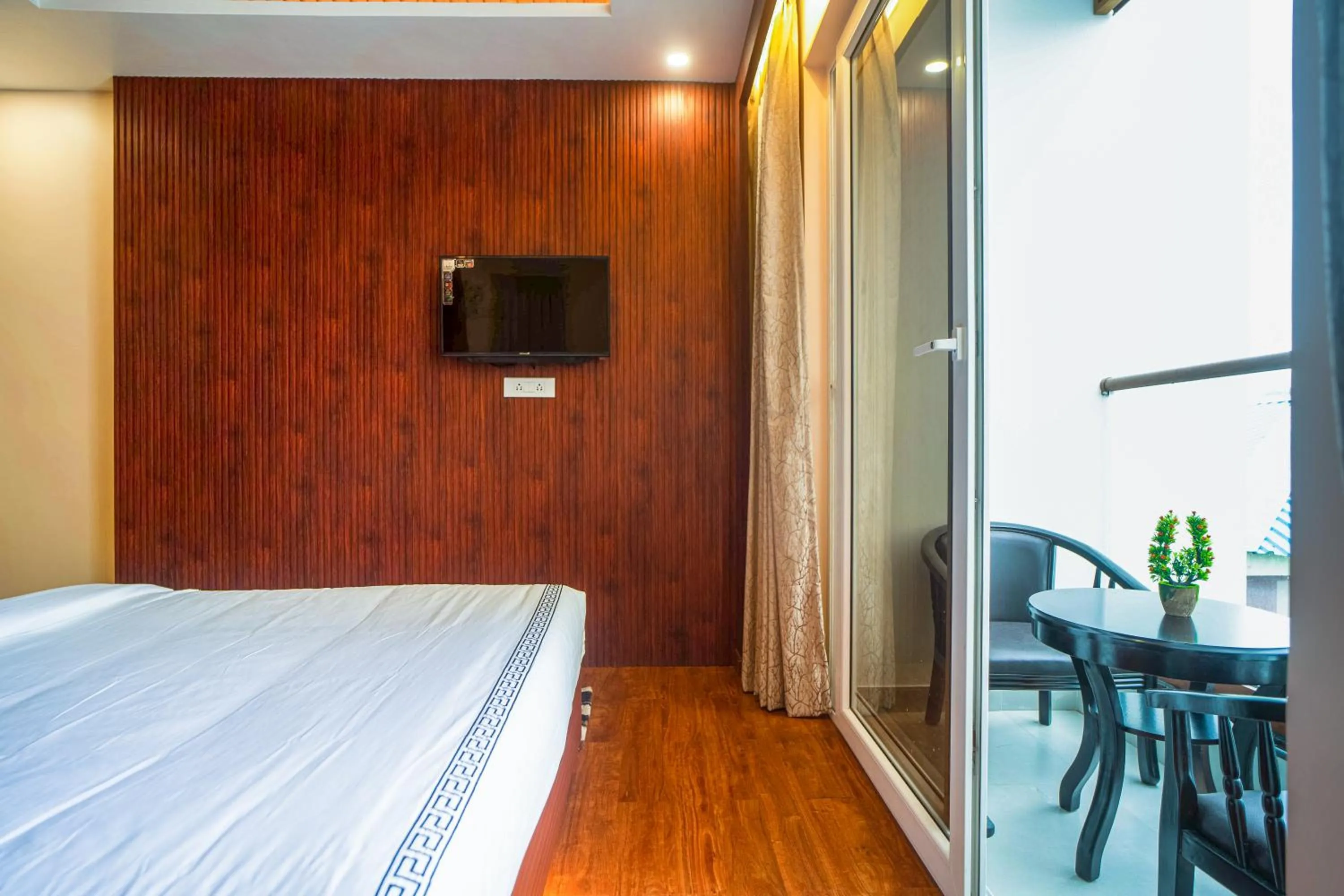 Communal lounge/ TV room, Bed in Mansha Palace