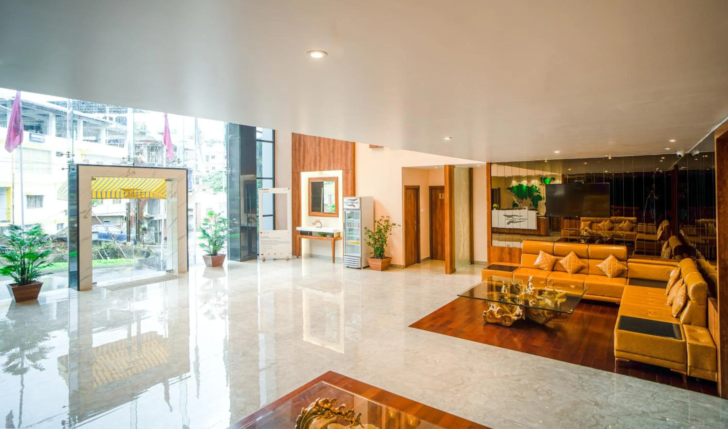 Facade/entrance in Mansha Palace