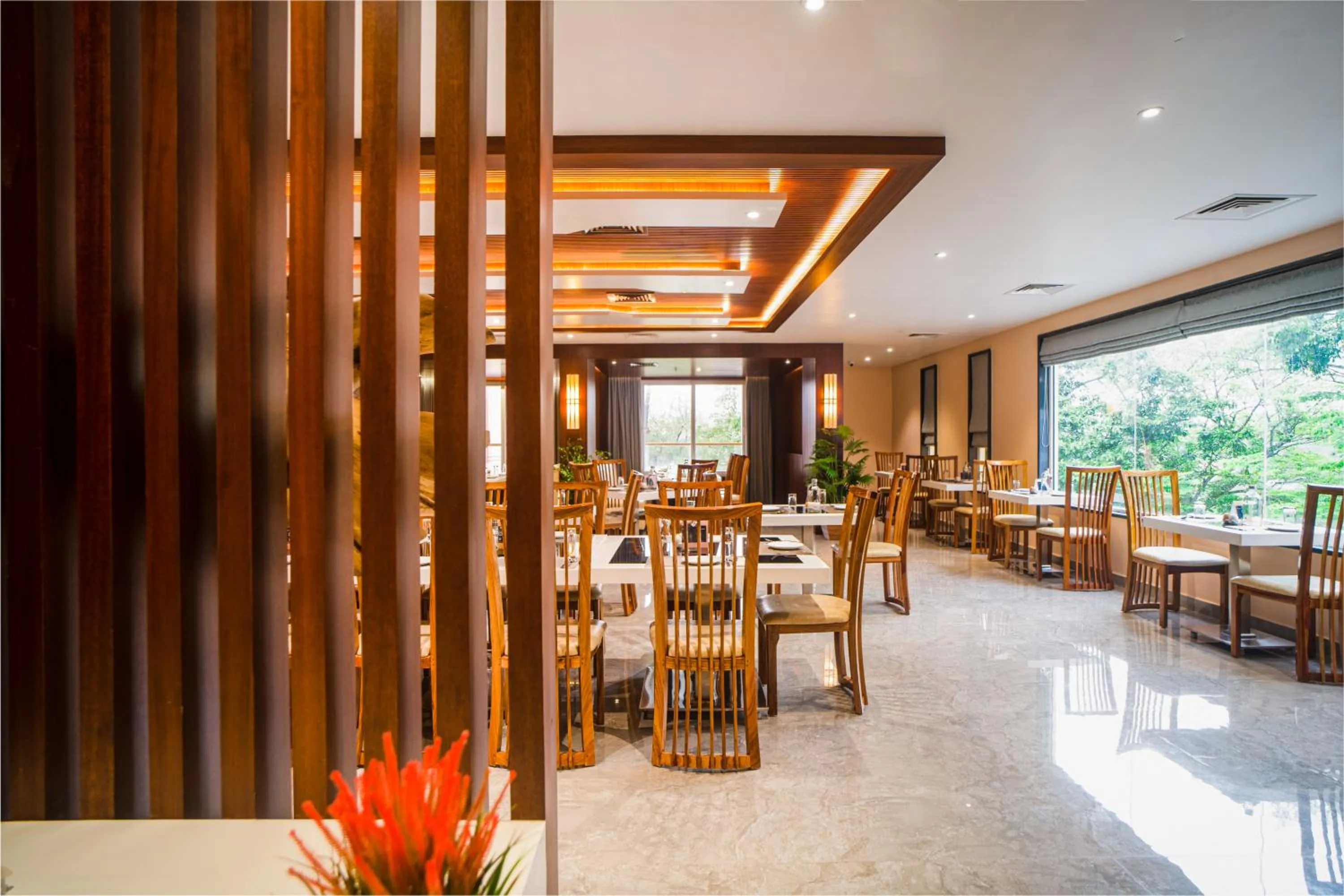 Restaurant/places to eat in Mansha Palace