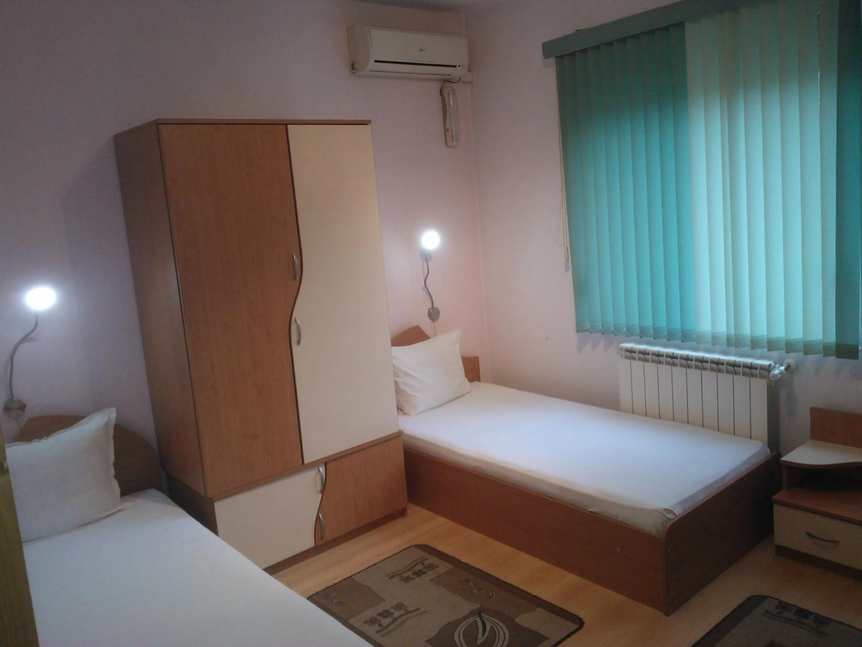 Photo of the whole room, Bed in Hotel Tsarevets