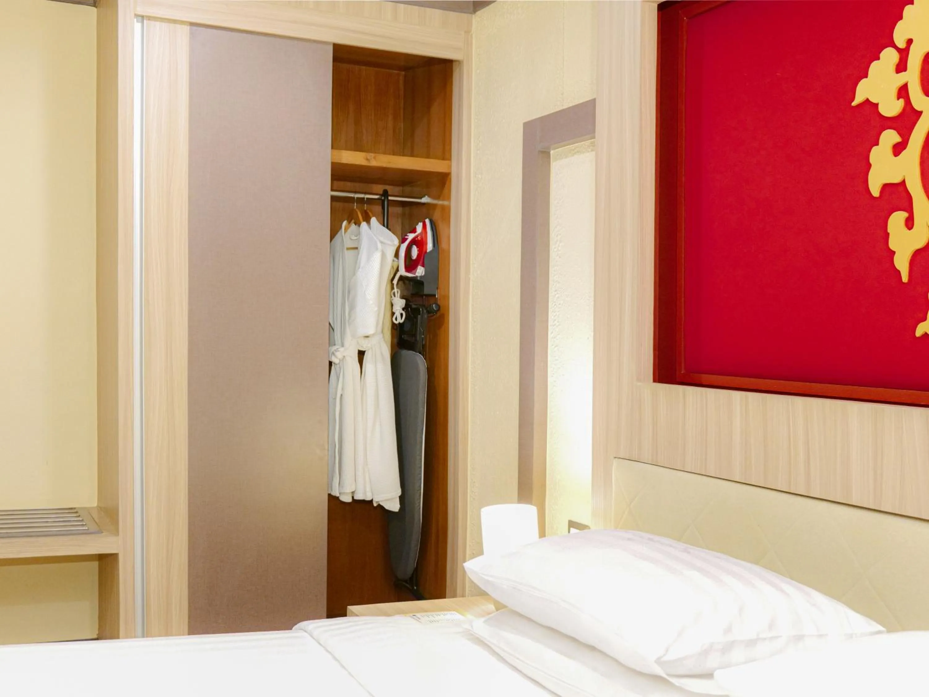 Bed in Quality Beach Resorts and Spa Patong