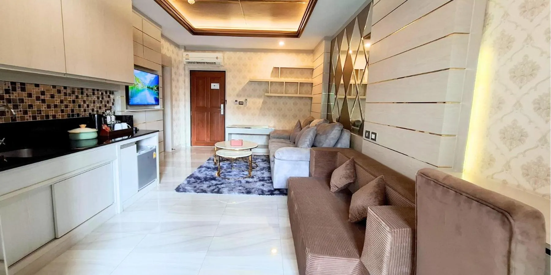 TV and multimedia in Quality Beach Resorts and Spa Patong