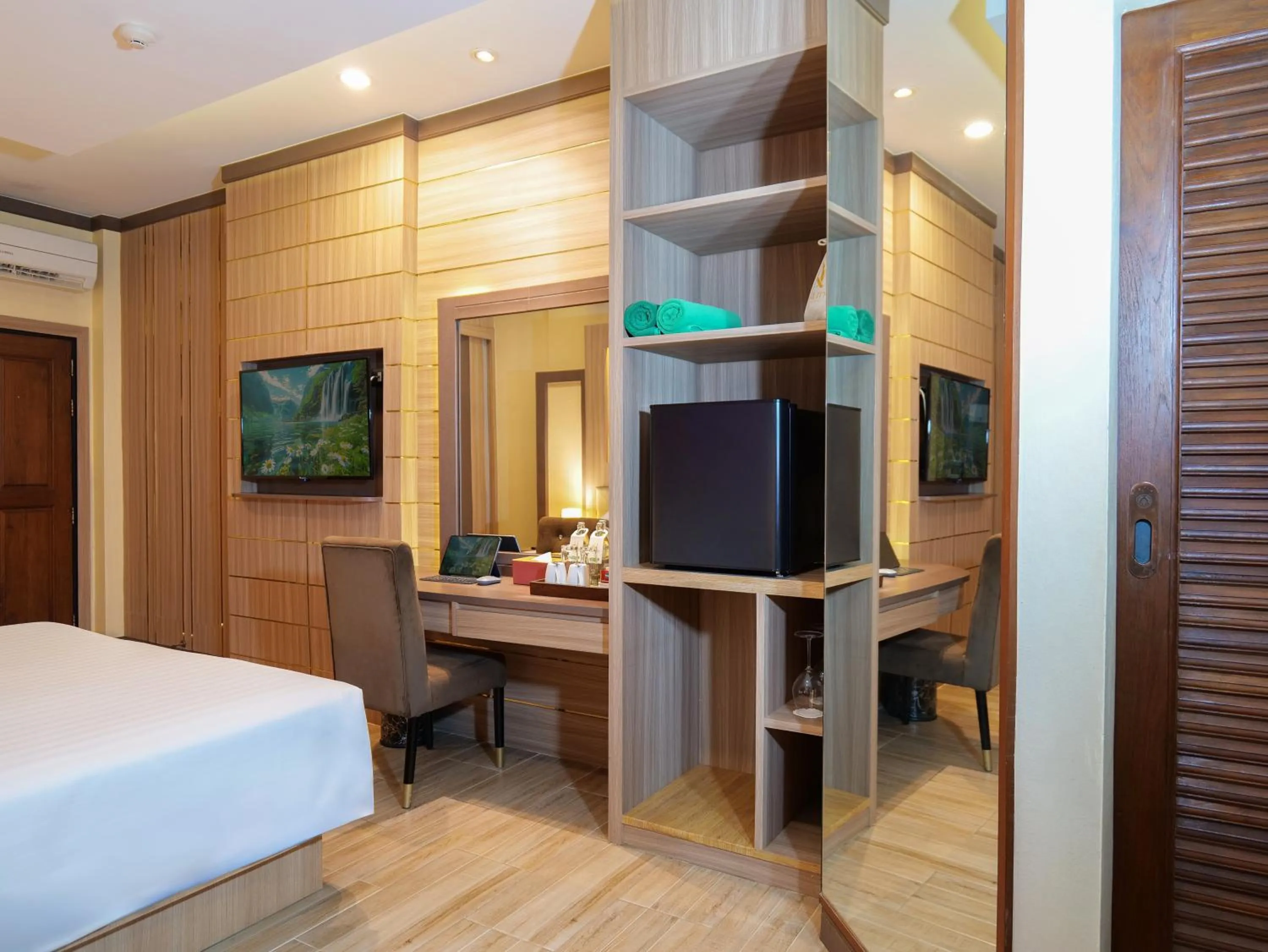 Bed in Quality Beach Resorts and Spa Patong